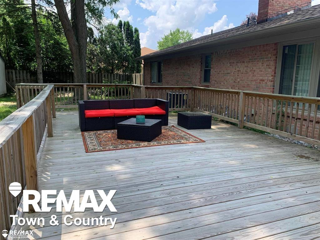 1260 Springborrow Drive, Flint, MI 48532 — Photo 46