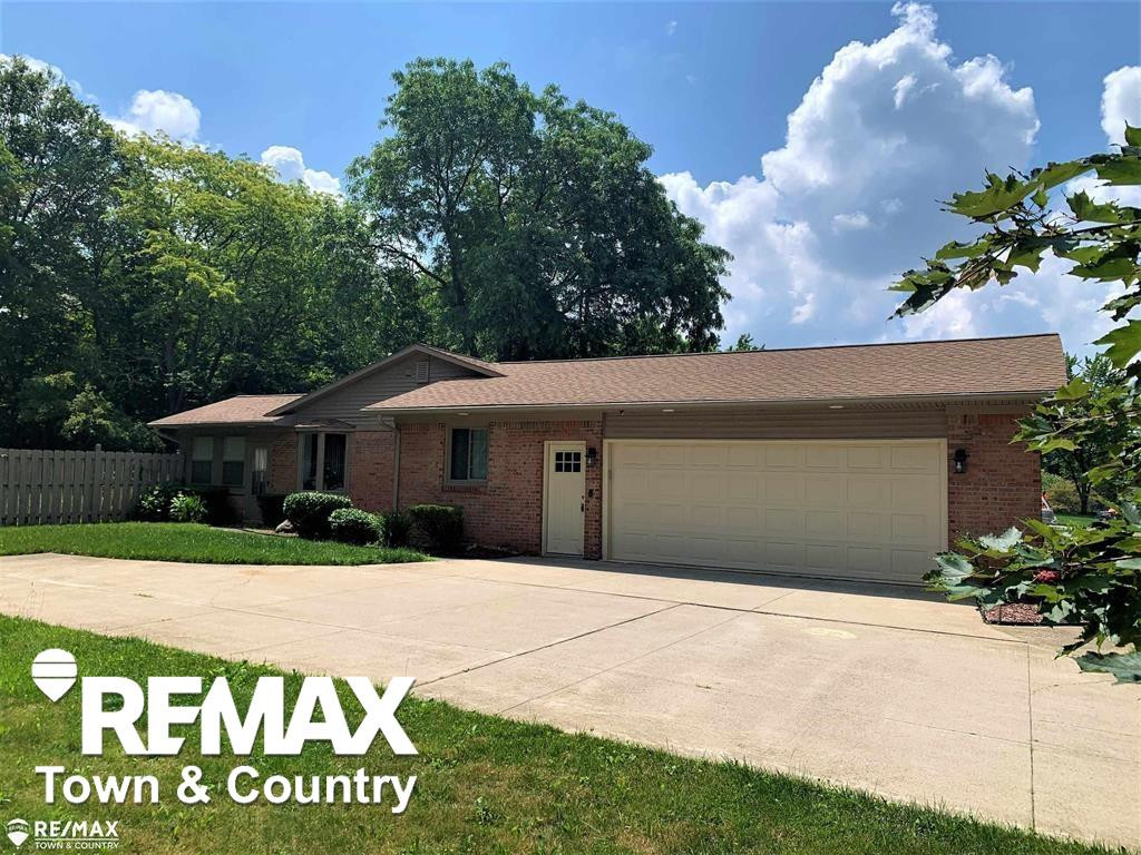 1260 Springborrow Drive, Flint, MI 48532 — Photo 47