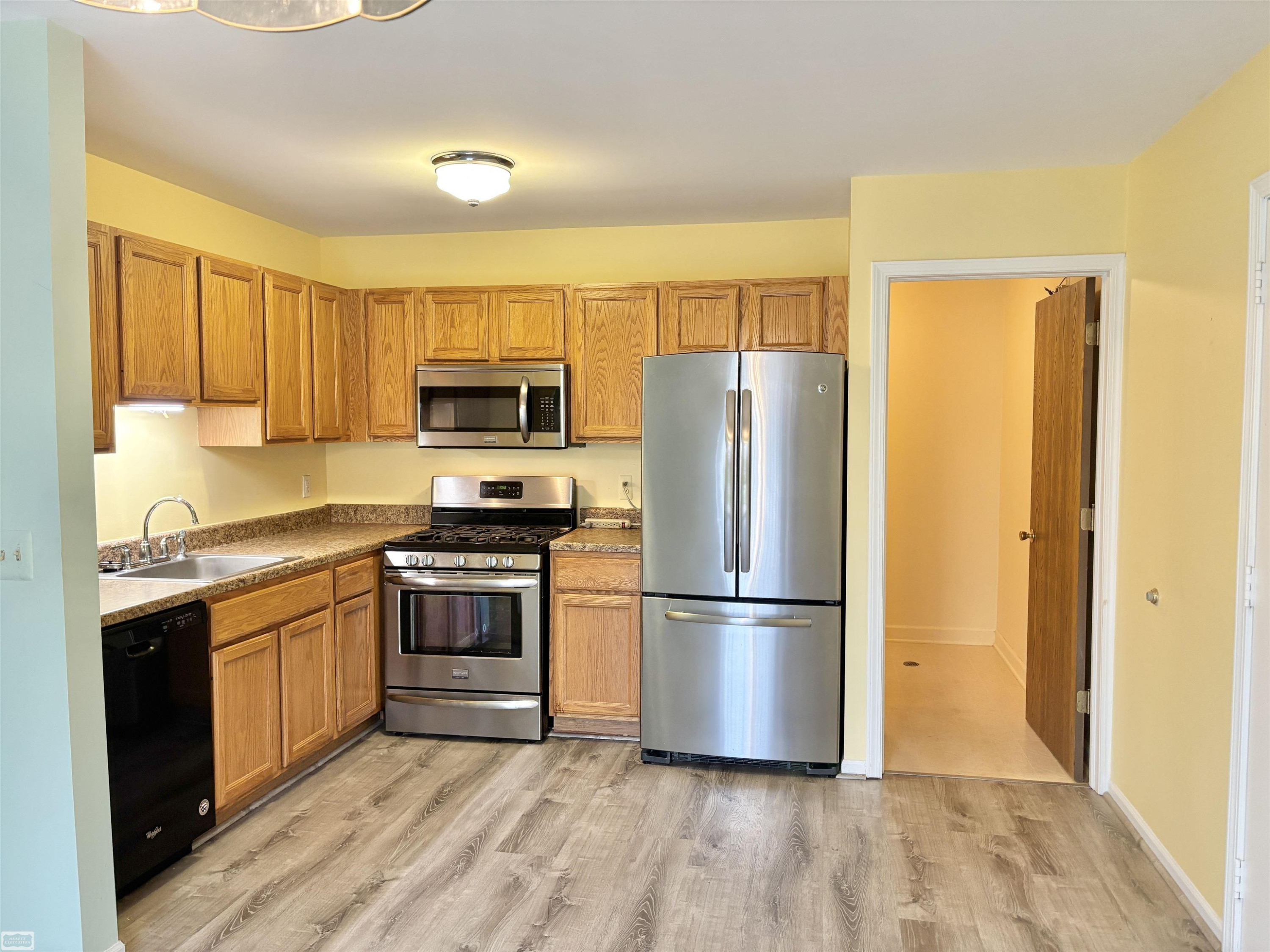 29368 Apple Garden Boulevard, Chesterfield, MI 48047 — Photo 4