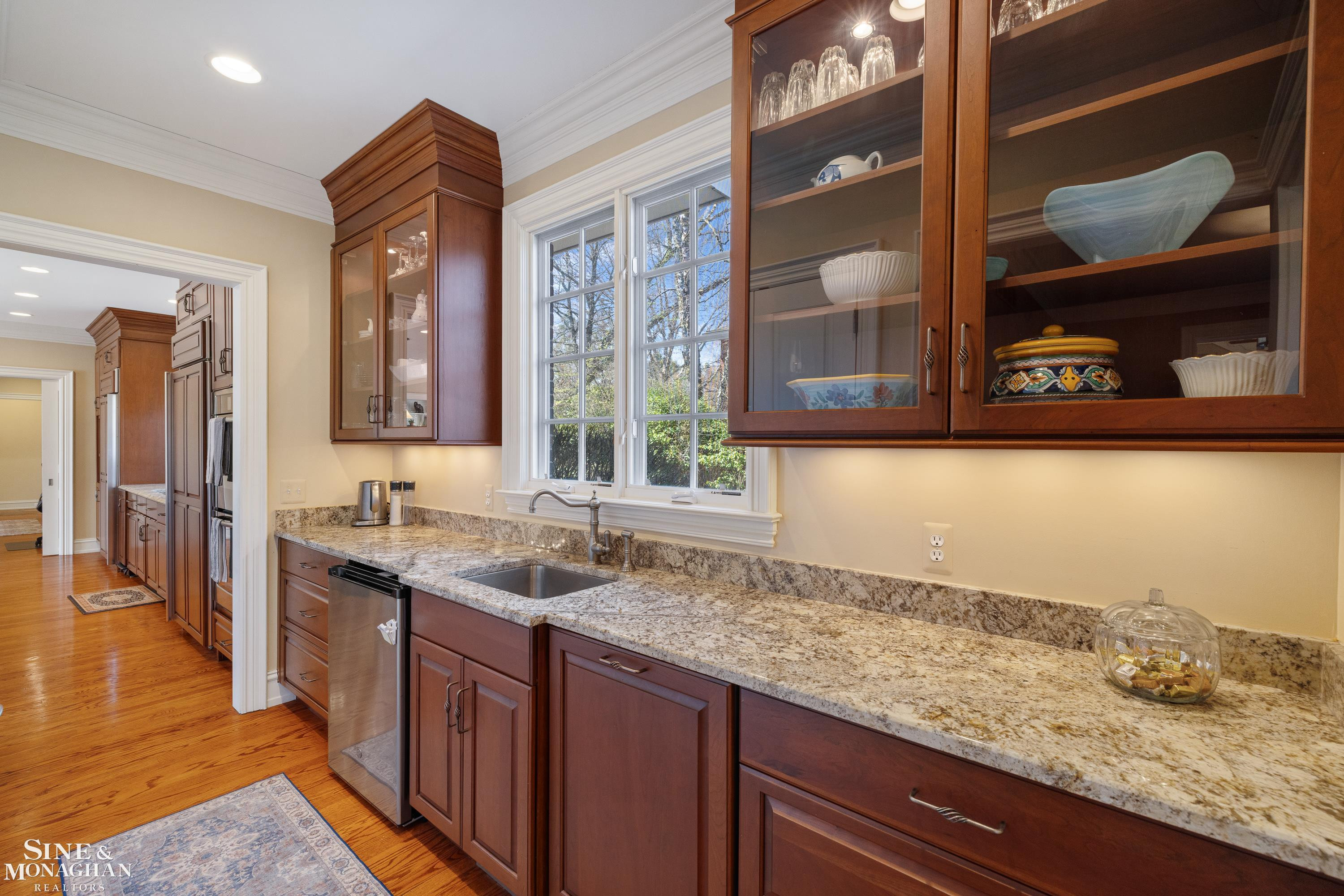 521 Oxford Road, Grosse Pointe Woods, MI 48236 — Photo 12