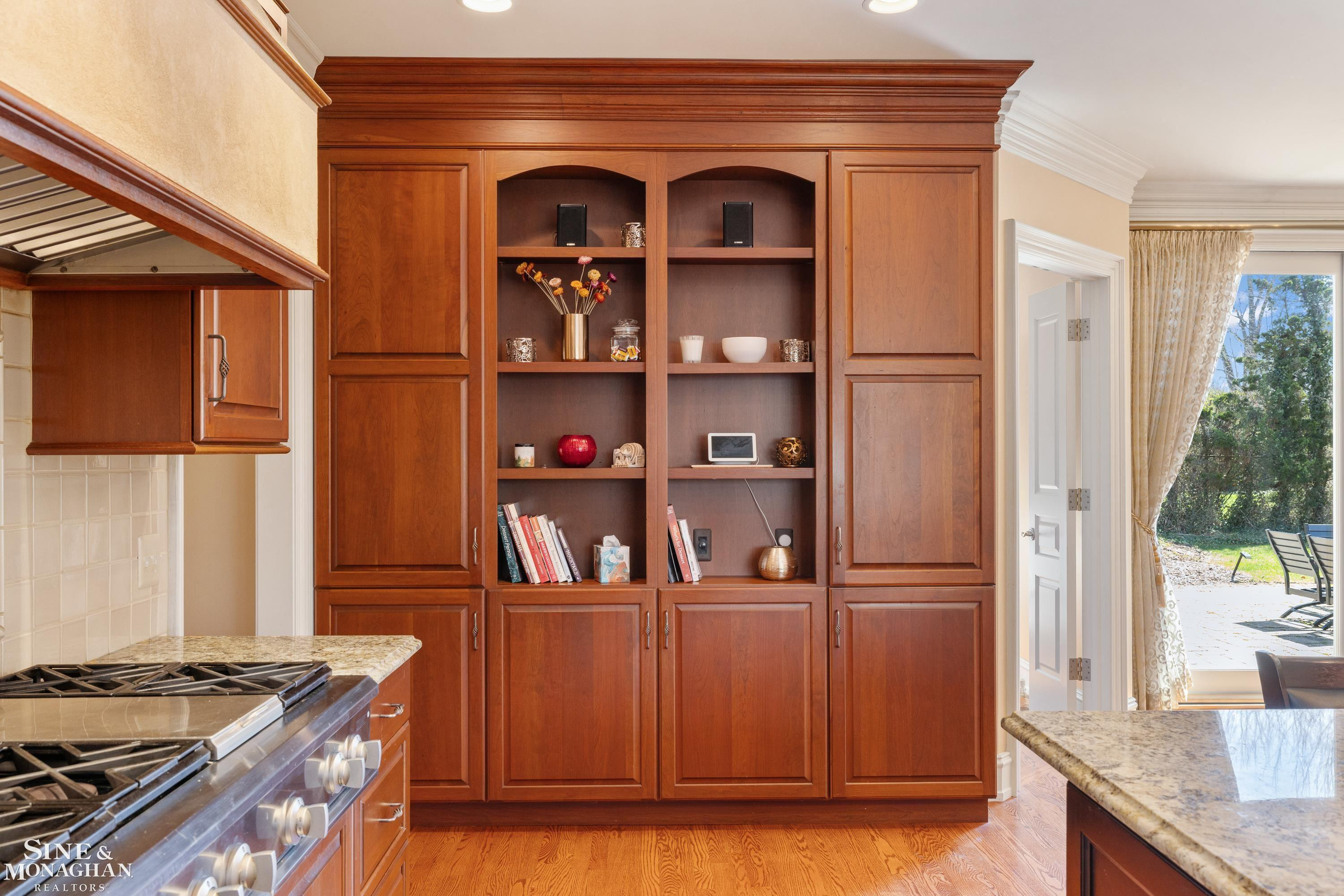 521 Oxford Road, Grosse Pointe Woods, MI 48236 — Photo 14