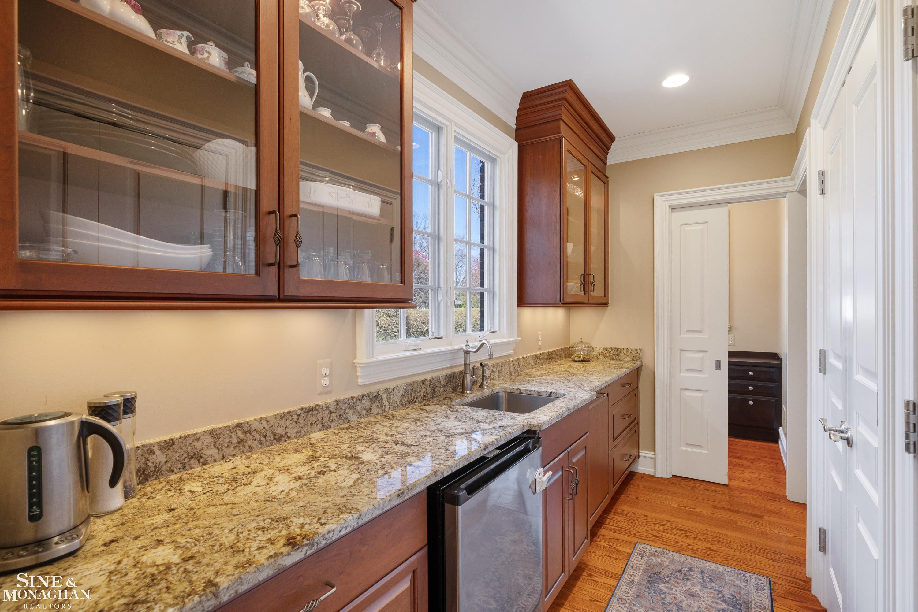 521 Oxford Road, Grosse Pointe Woods, MI 48236 — Photo 18