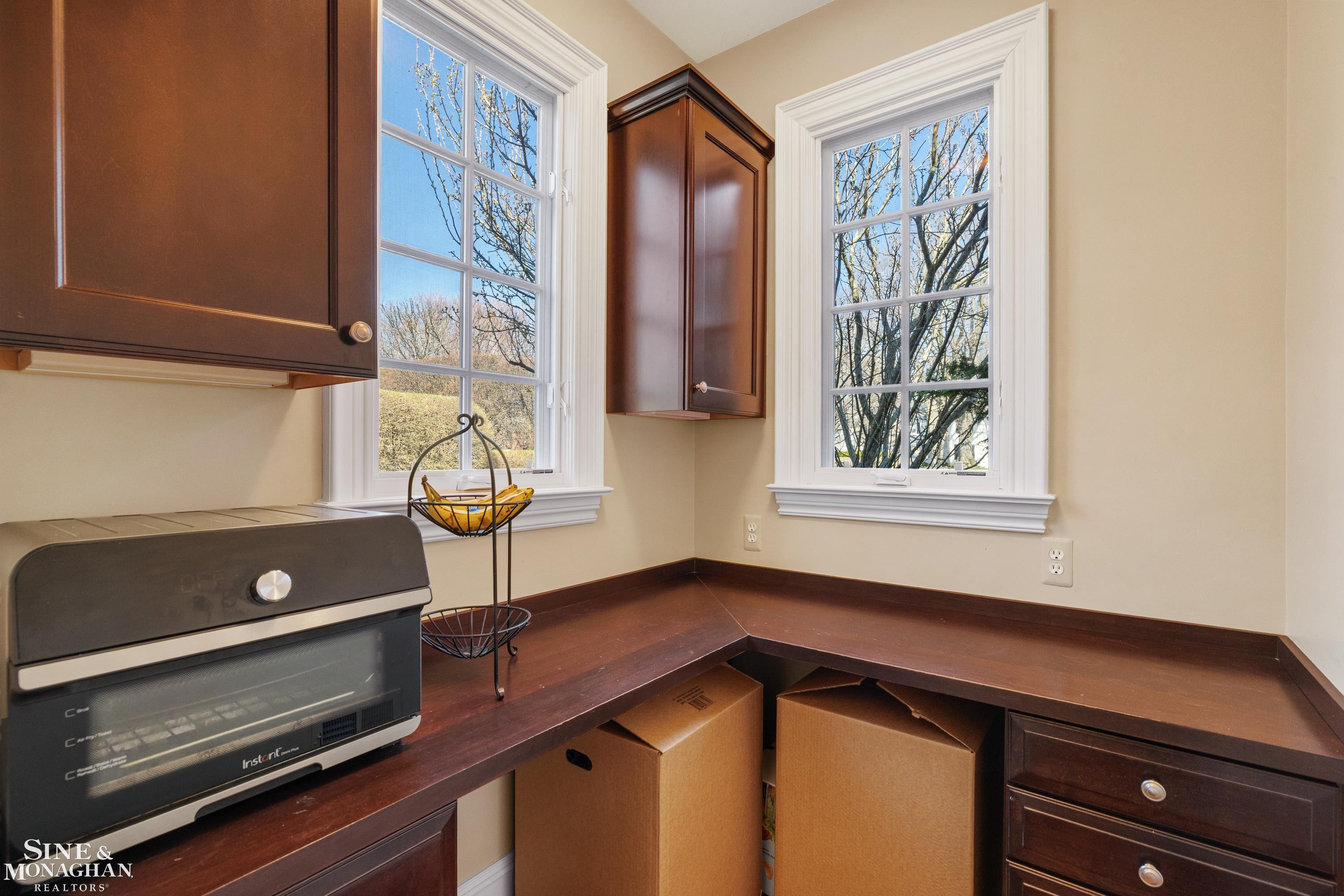 521 Oxford Road, Grosse Pointe Woods, MI 48236 — Photo 19