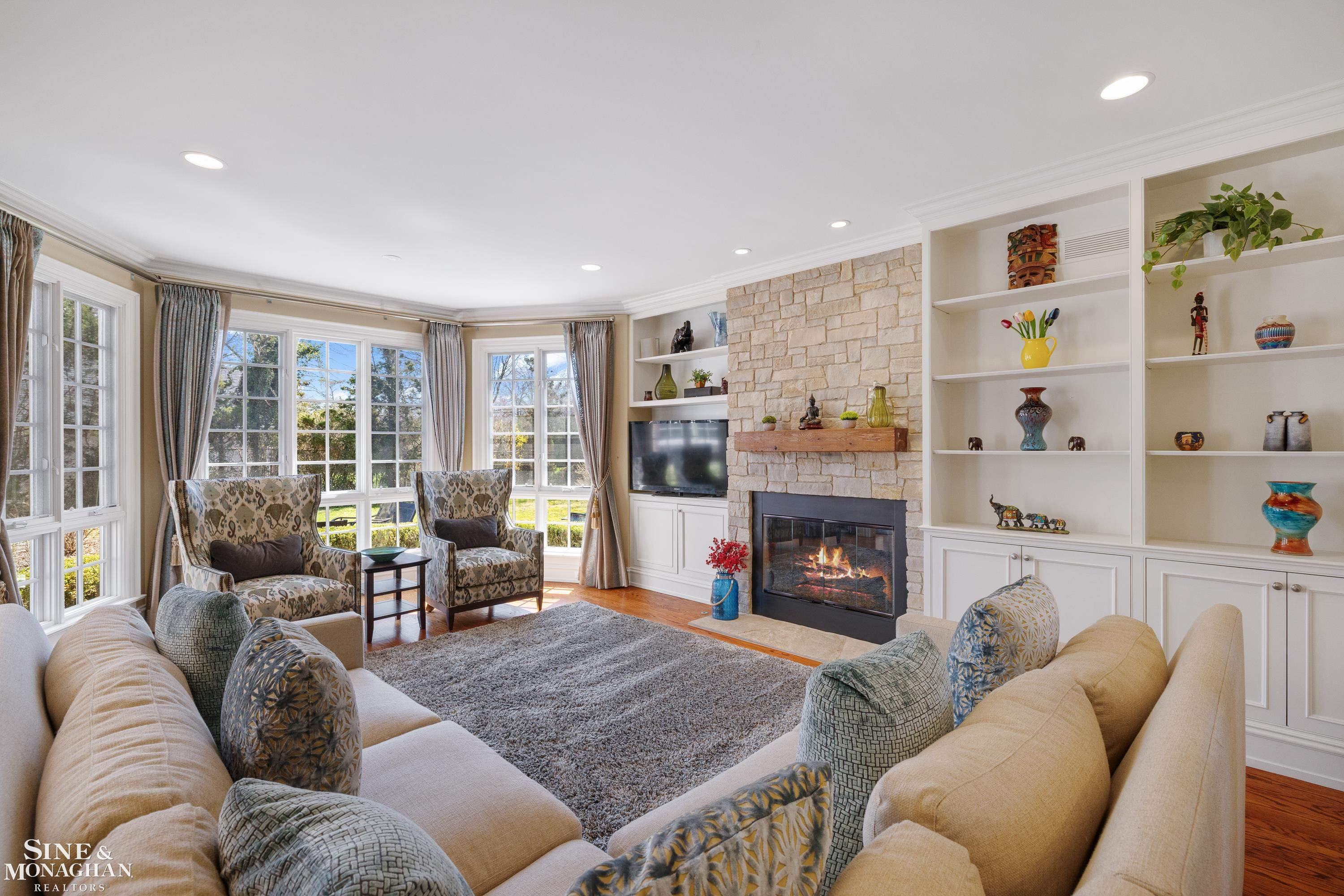 521 Oxford Road, Grosse Pointe Woods, MI 48236 — Photo 20