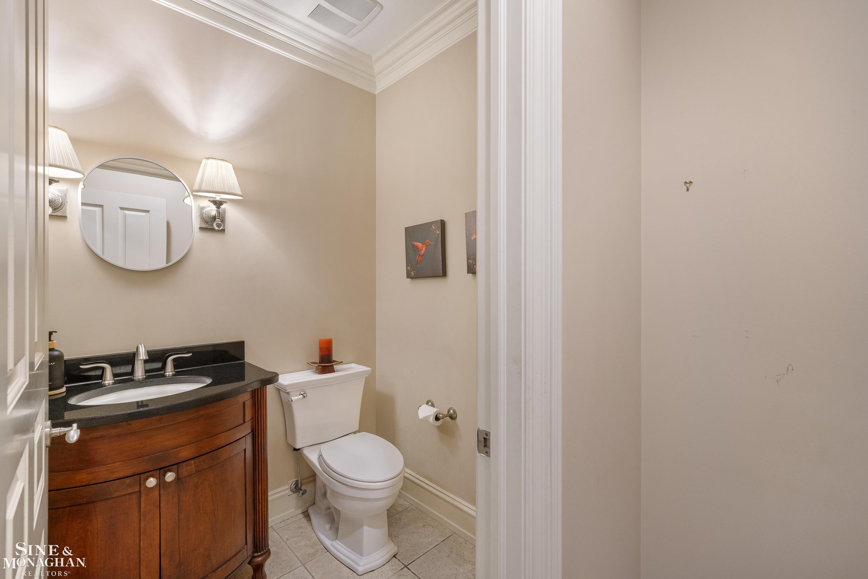 521 Oxford Road, Grosse Pointe Woods, MI 48236 — Photo 25