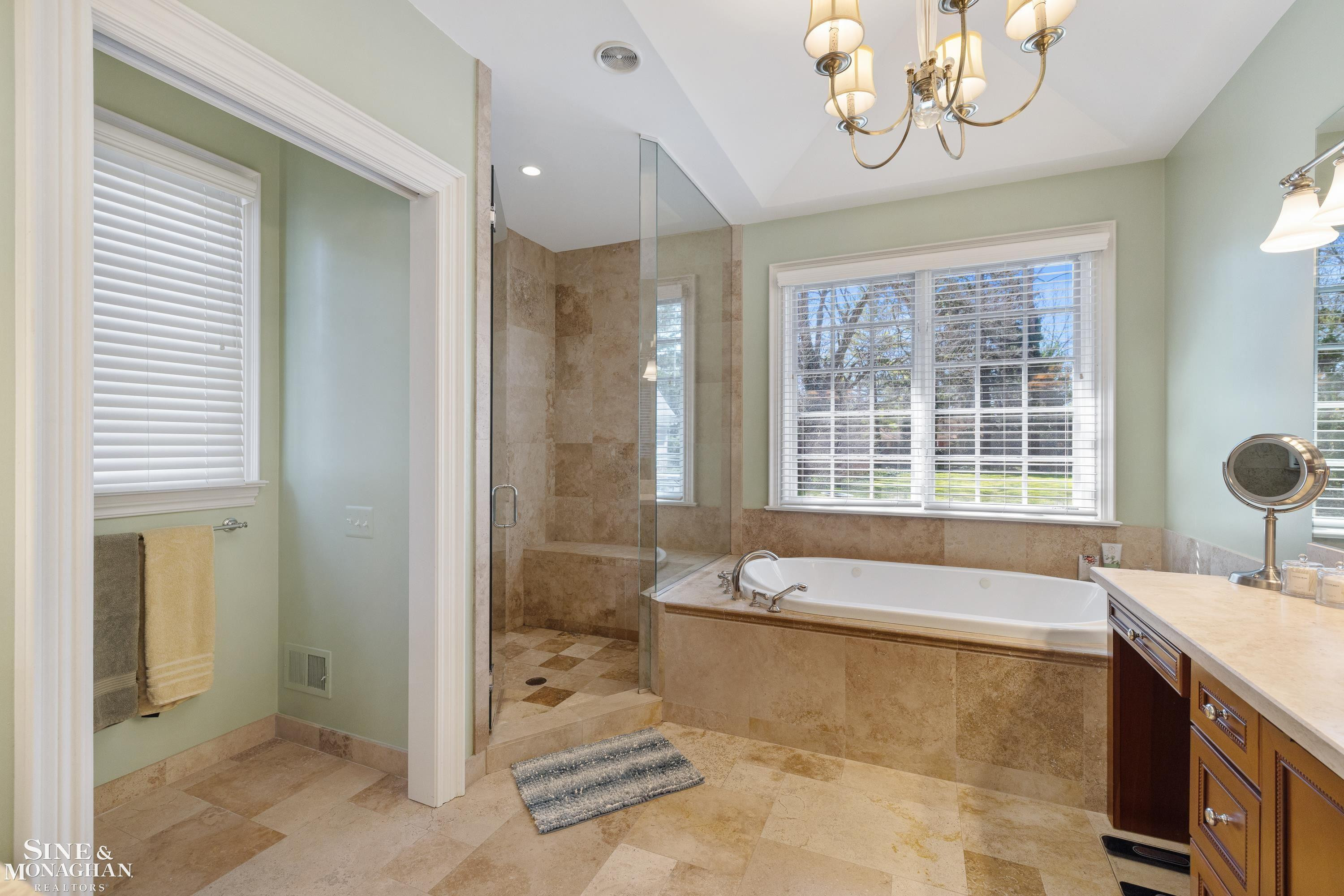 521 Oxford Road, Grosse Pointe Woods, MI 48236 — Photo 28