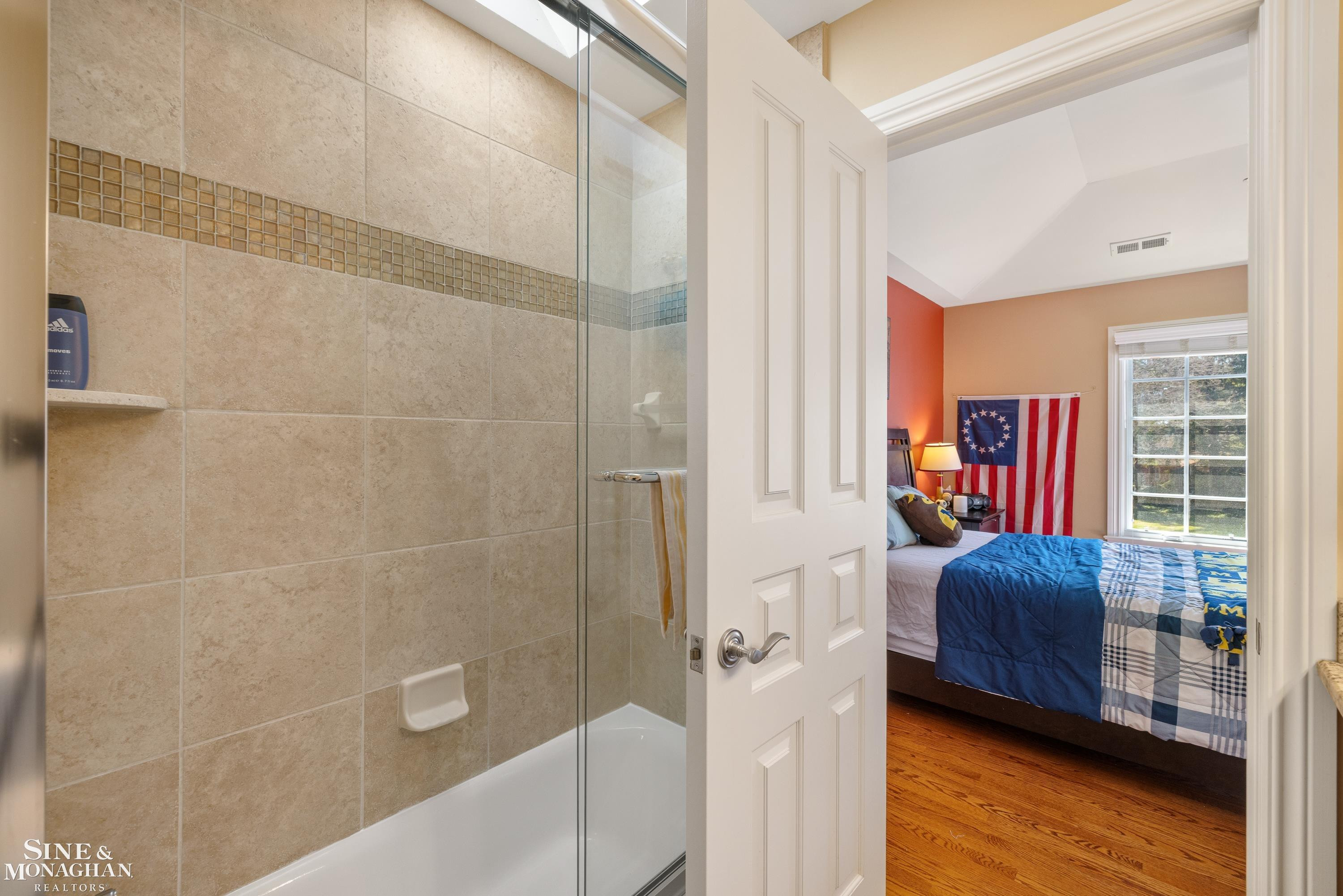 521 Oxford Road, Grosse Pointe Woods, MI 48236 — Photo 47