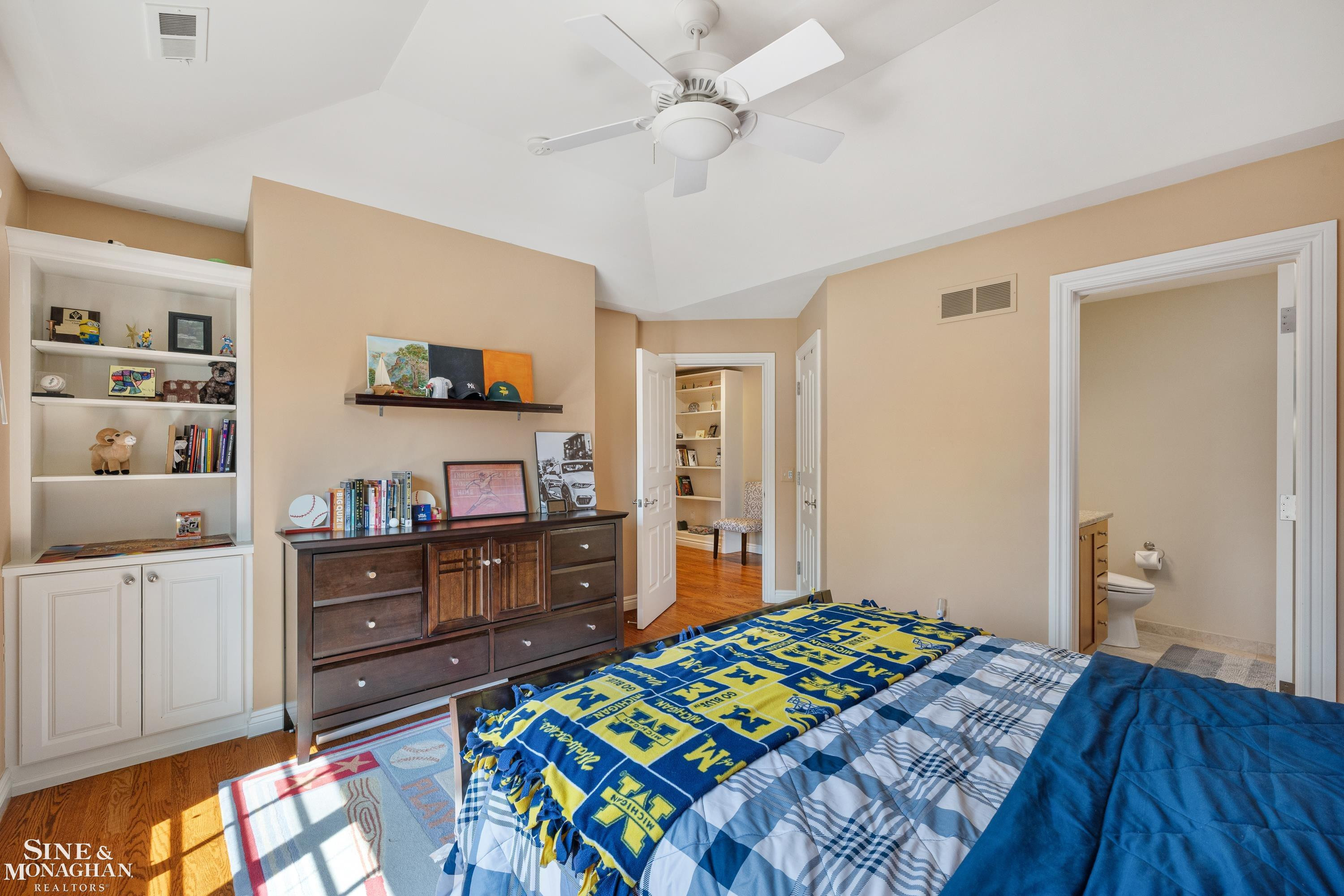 521 Oxford Road, Grosse Pointe Woods, MI 48236 — Photo 48