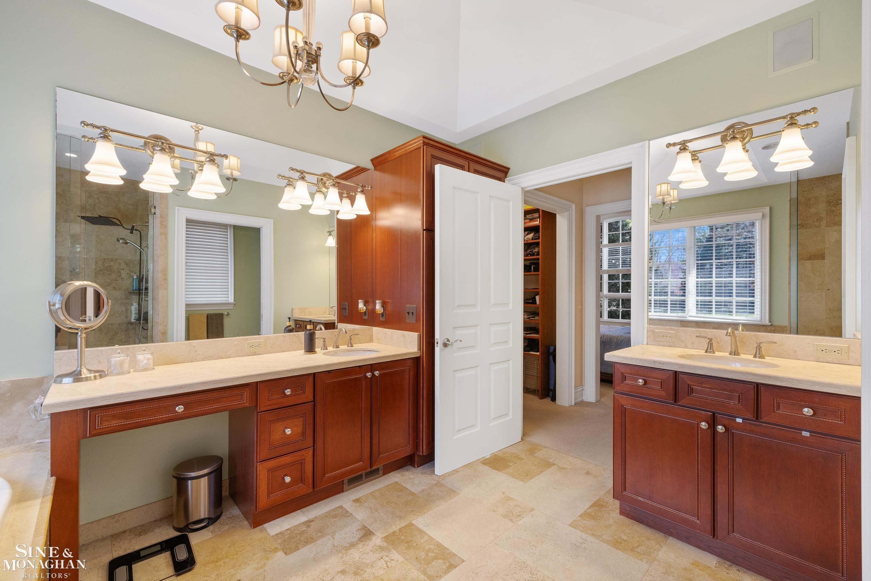 521 Oxford Road, Grosse Pointe Woods, MI 48236 — Photo 57