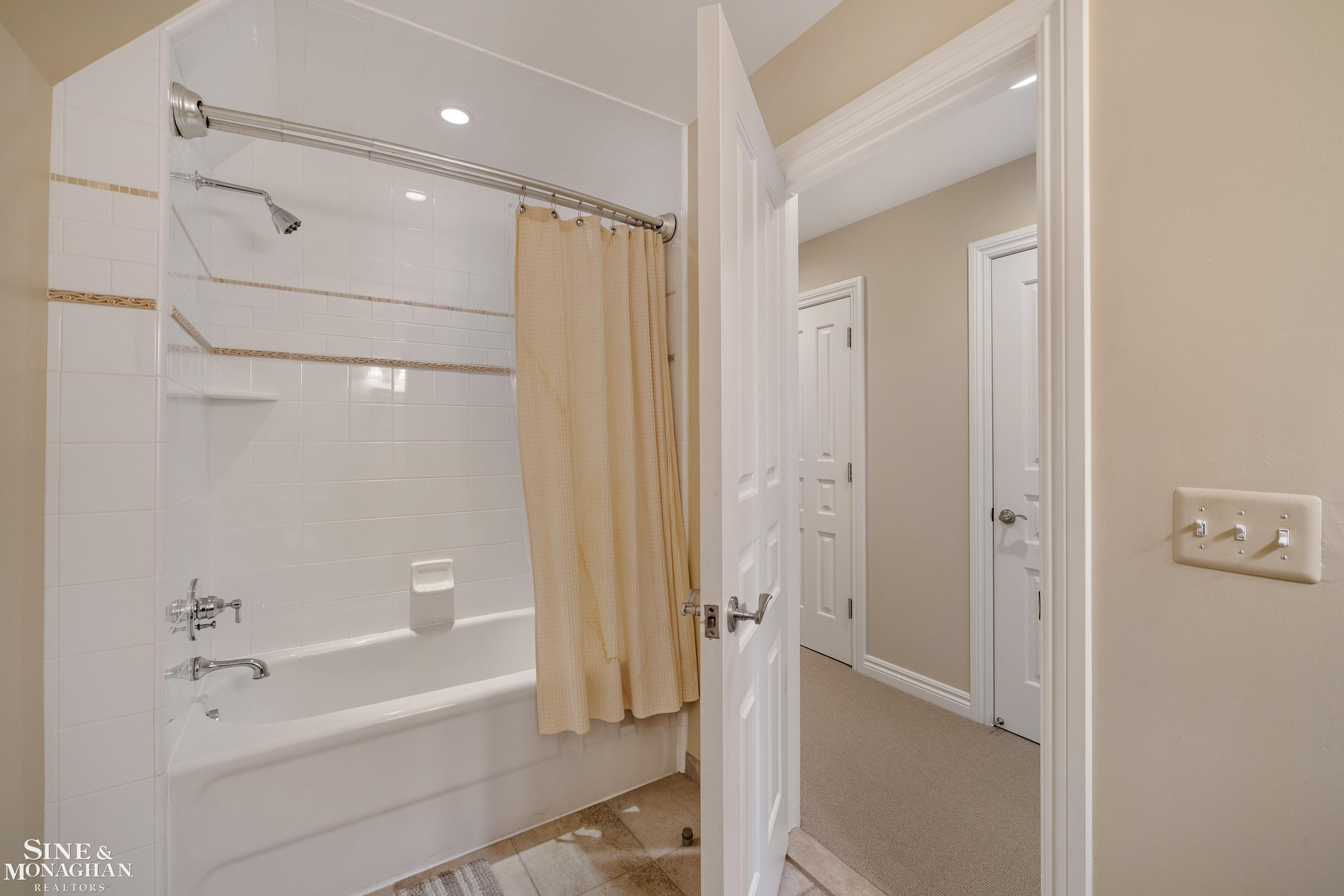 521 Oxford Road, Grosse Pointe Woods, MI 48236 — Photo 62