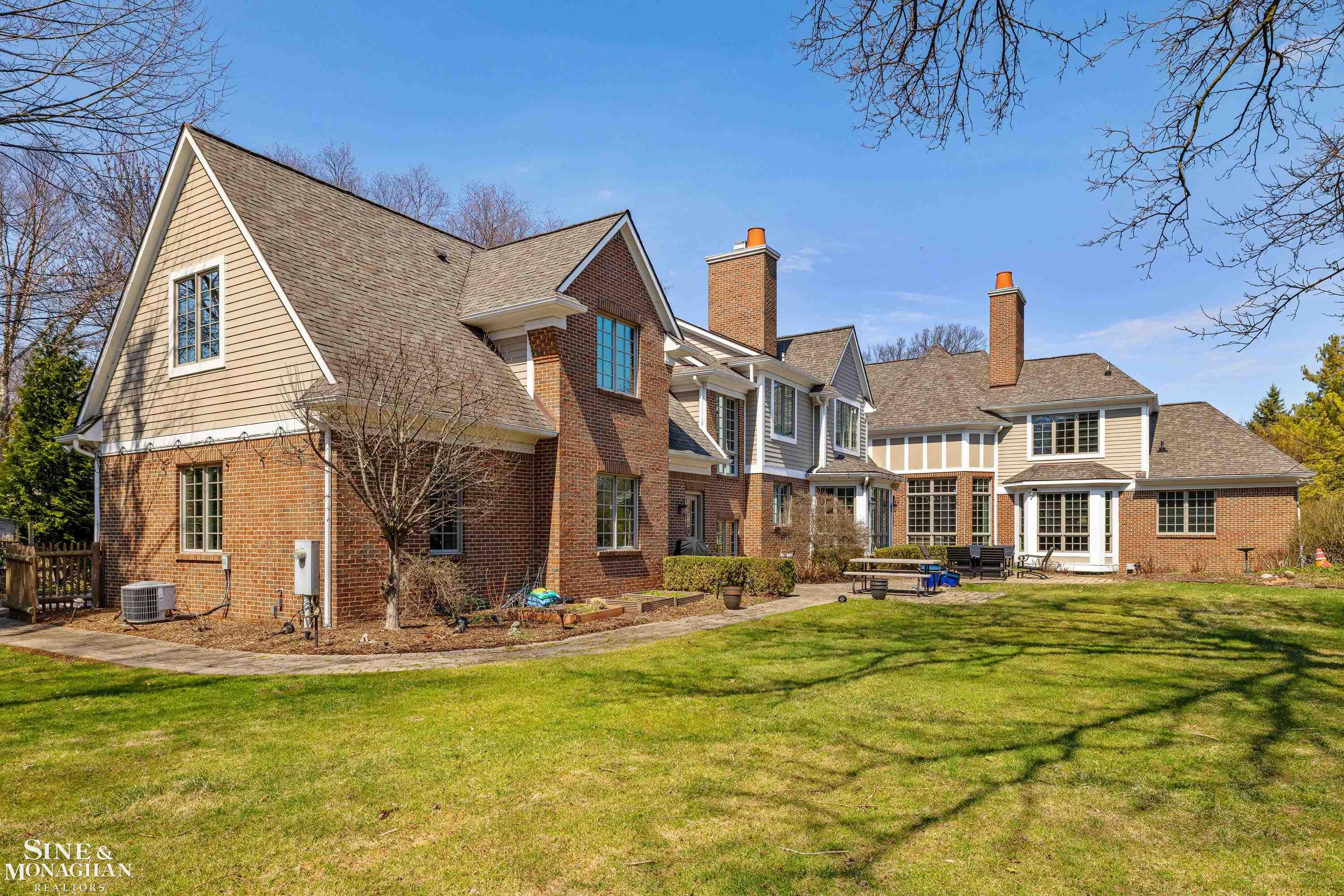 521 Oxford Road, Grosse Pointe Woods, MI 48236 — Photo 80