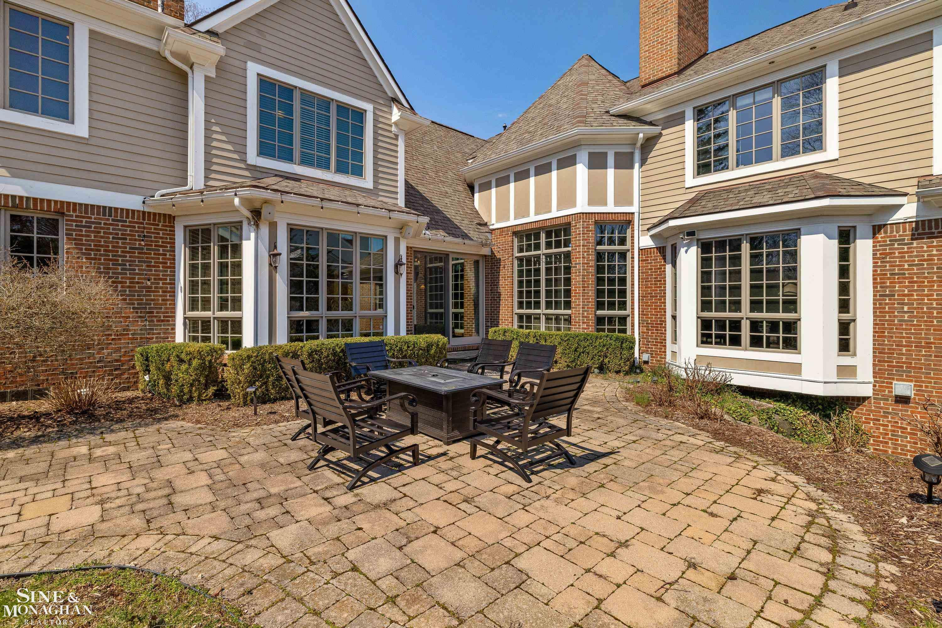 521 Oxford Road, Grosse Pointe Woods, MI 48236 — Photo 84