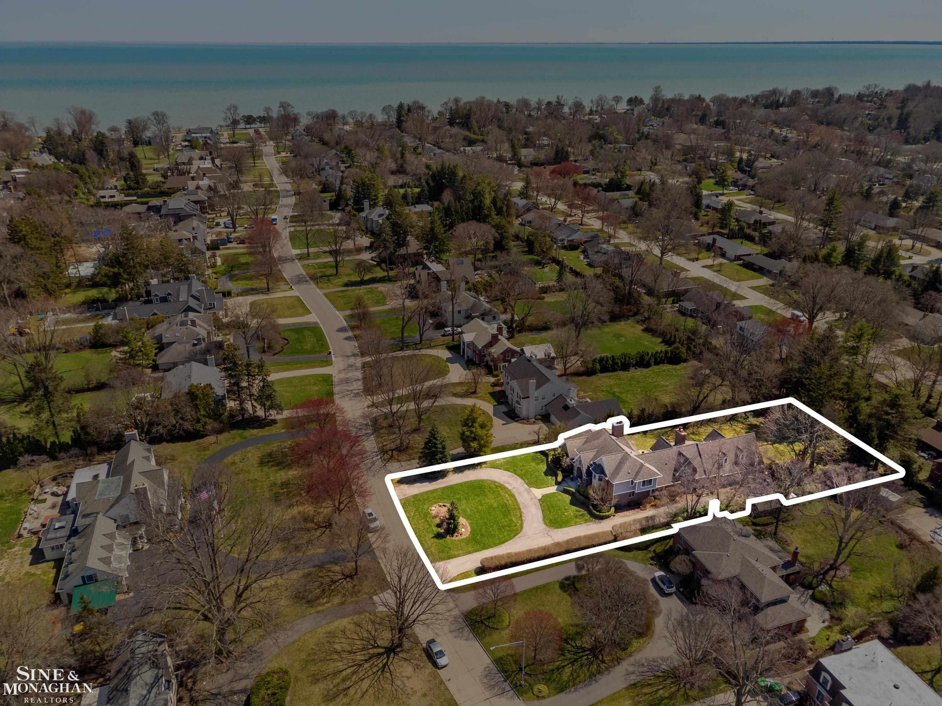 521 Oxford Road, Grosse Pointe Woods, MI 48236 — Photo 85