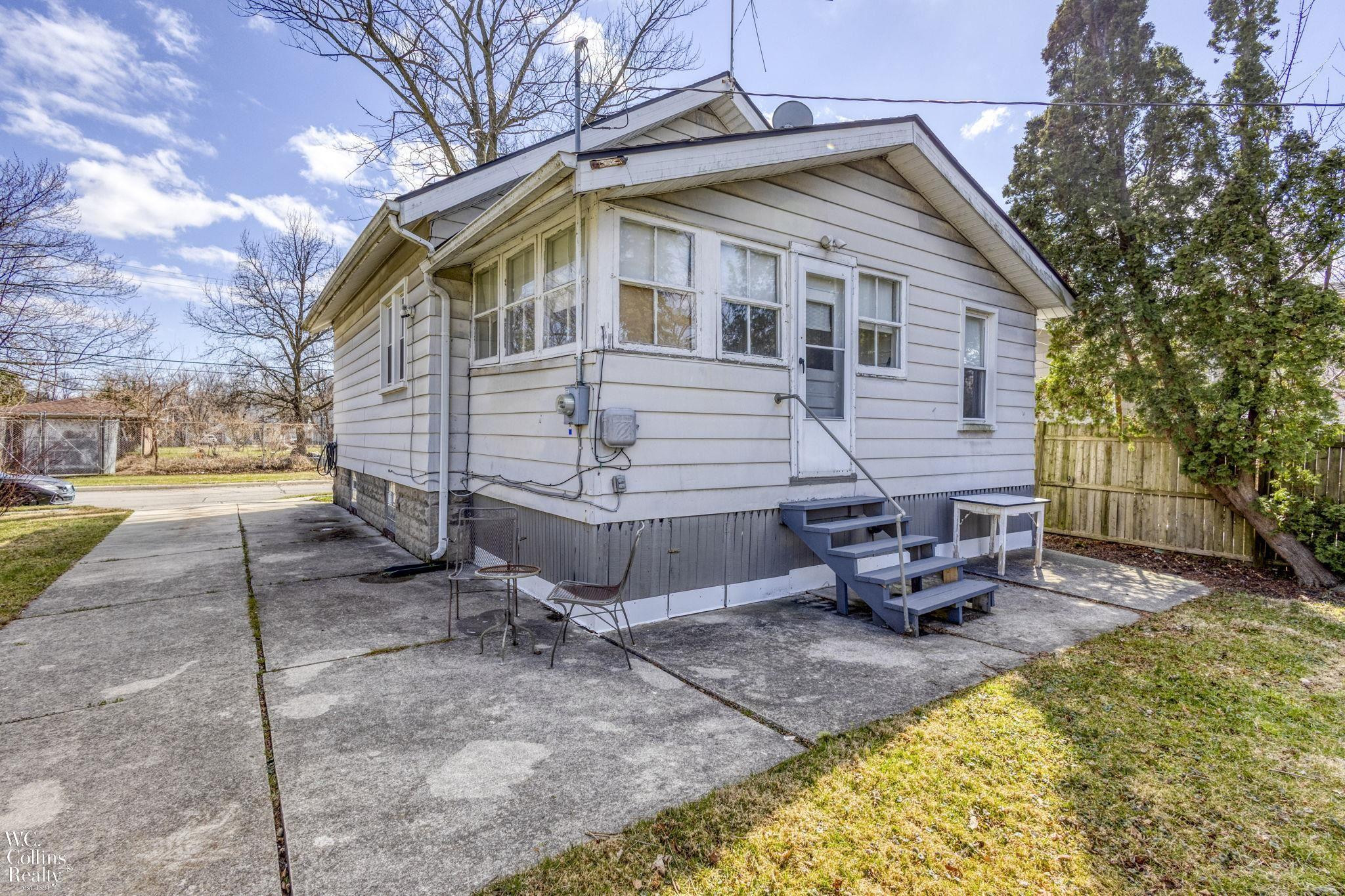 17185 New York Street - Photo 3