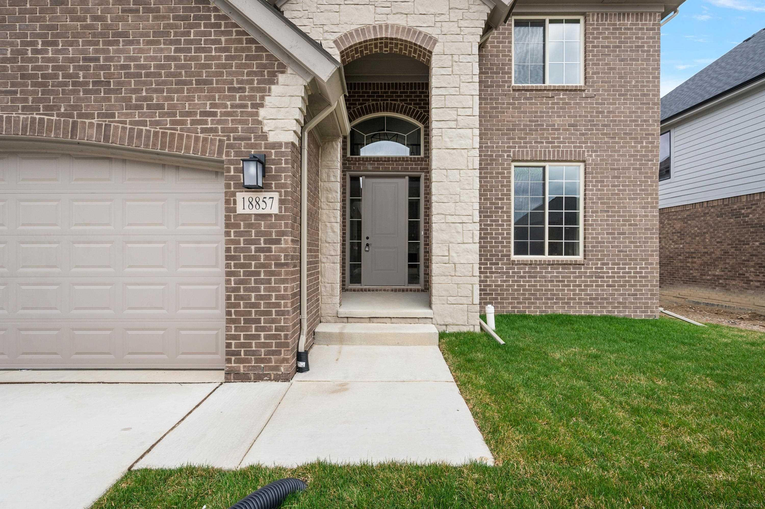 18857 Via Firenze Drive, Macomb, MI 48044 — Photo 4