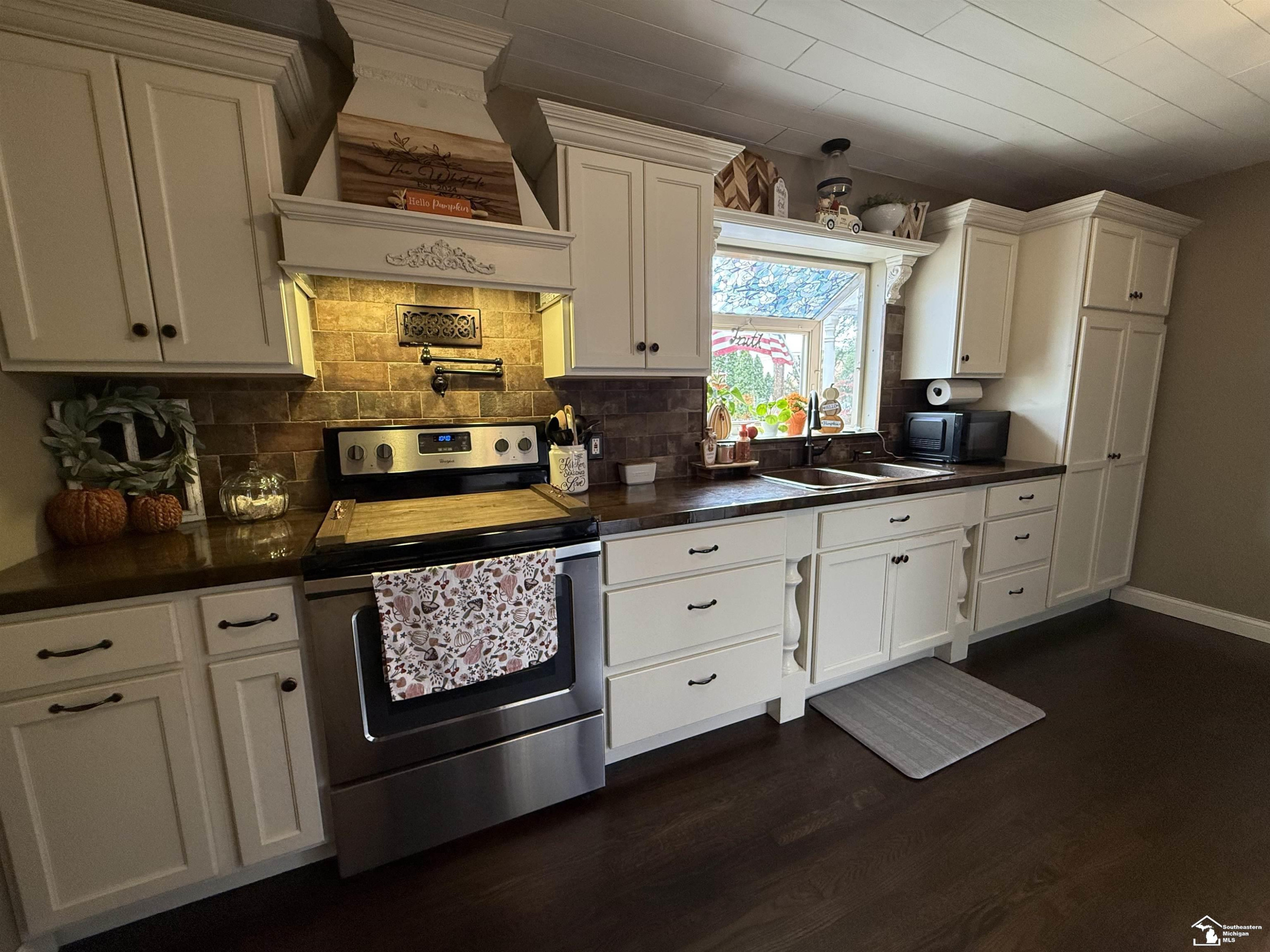 950 Waterloo Avenue, Monroe, MI 48161 — Photo 18