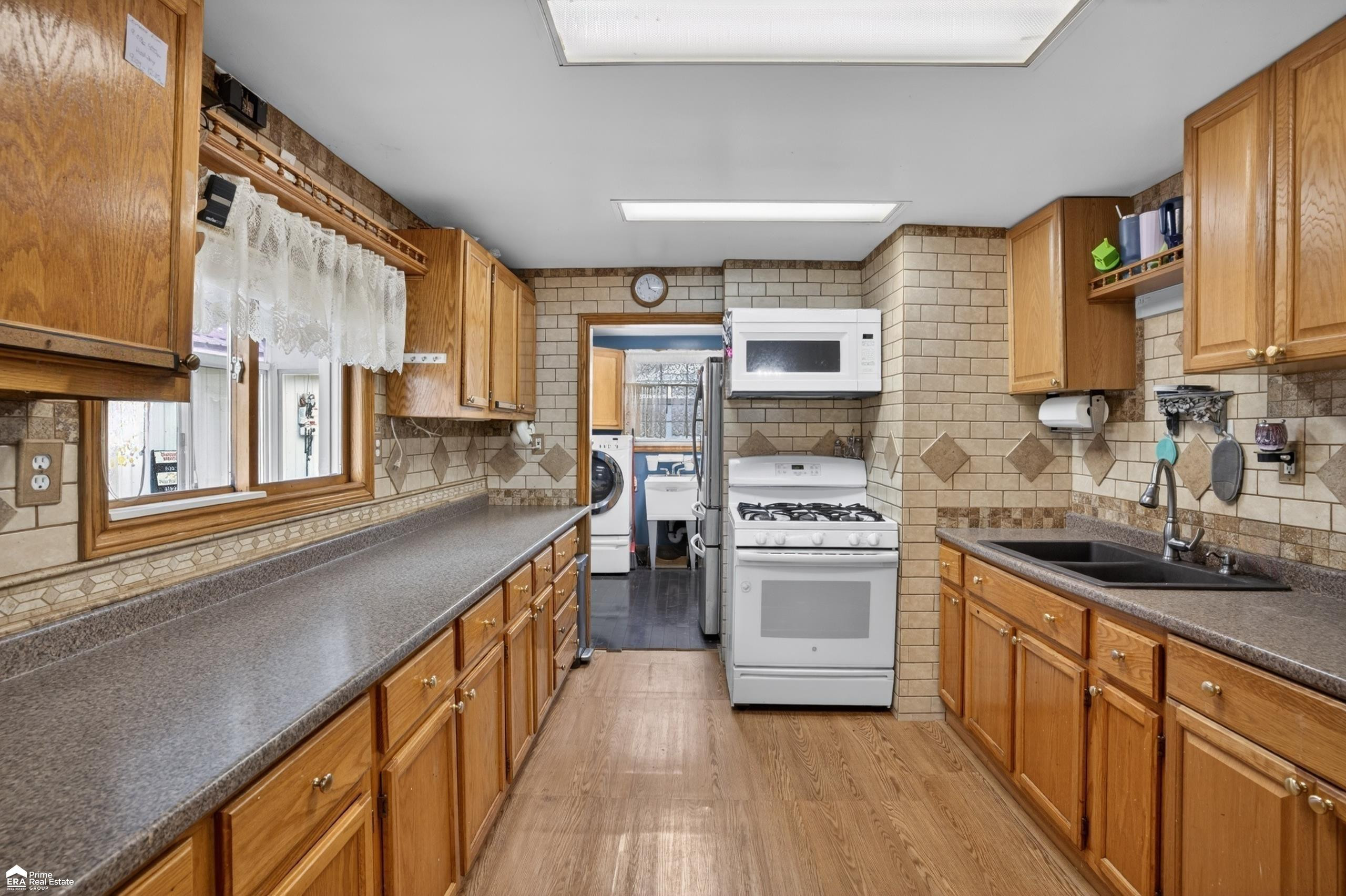99 E Elmwood Street, Leonard, MI 48367 — Photo 3