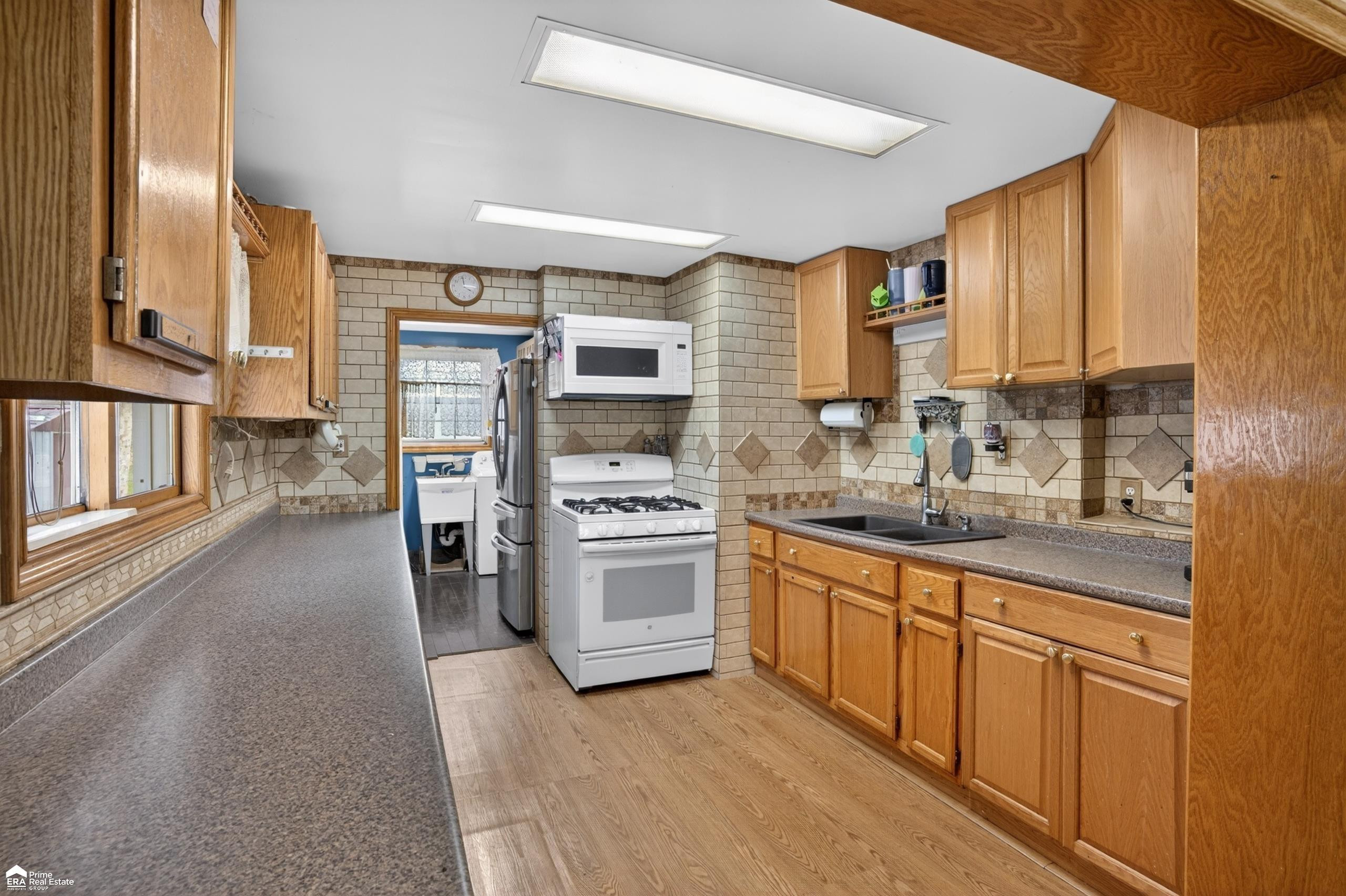 99 E Elmwood Street, Leonard, MI 48367 — Photo 4