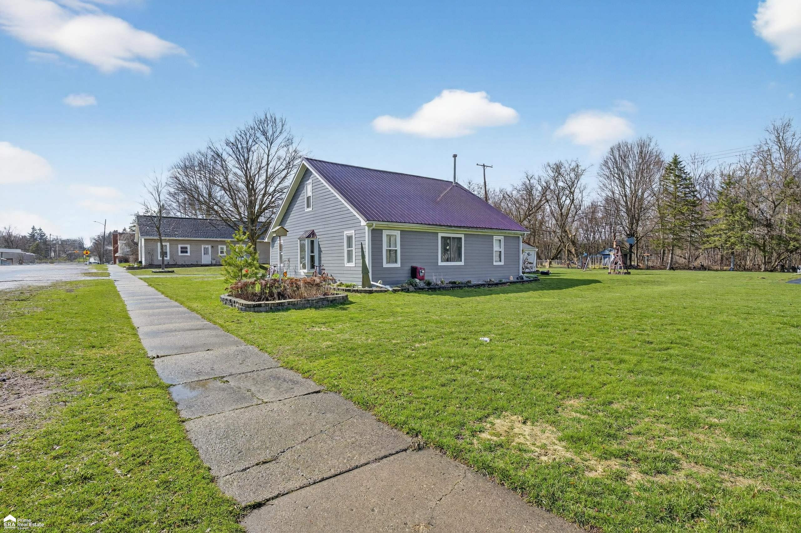 99 E Elmwood Street, Leonard, MI 48367 — Photo 47