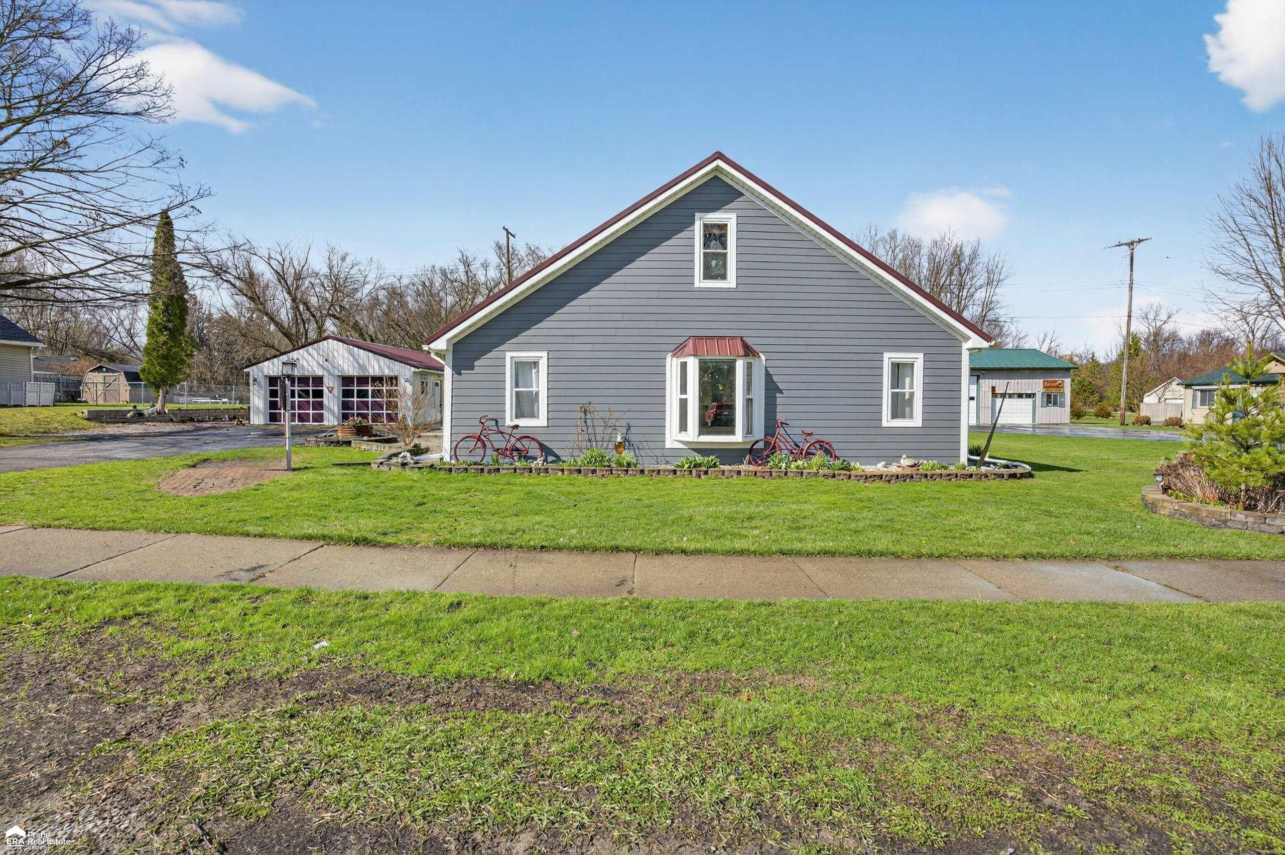 99 E Elmwood Street, Leonard, MI 48367 — Photo 49