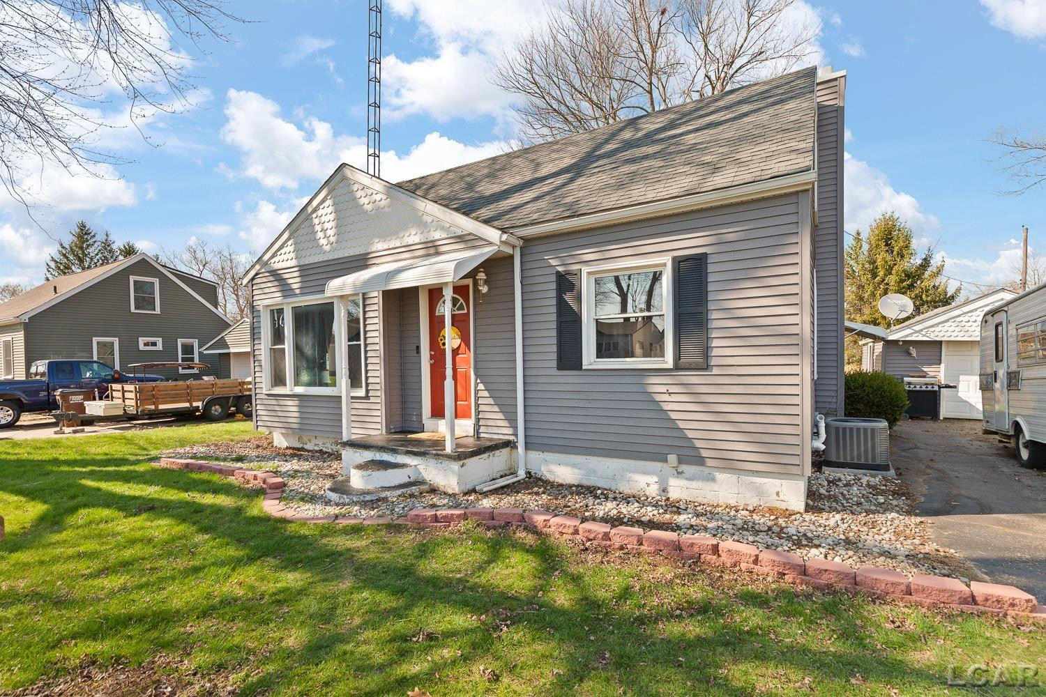 2094 Allan Street, Adrian, MI 49221 — Photo 27