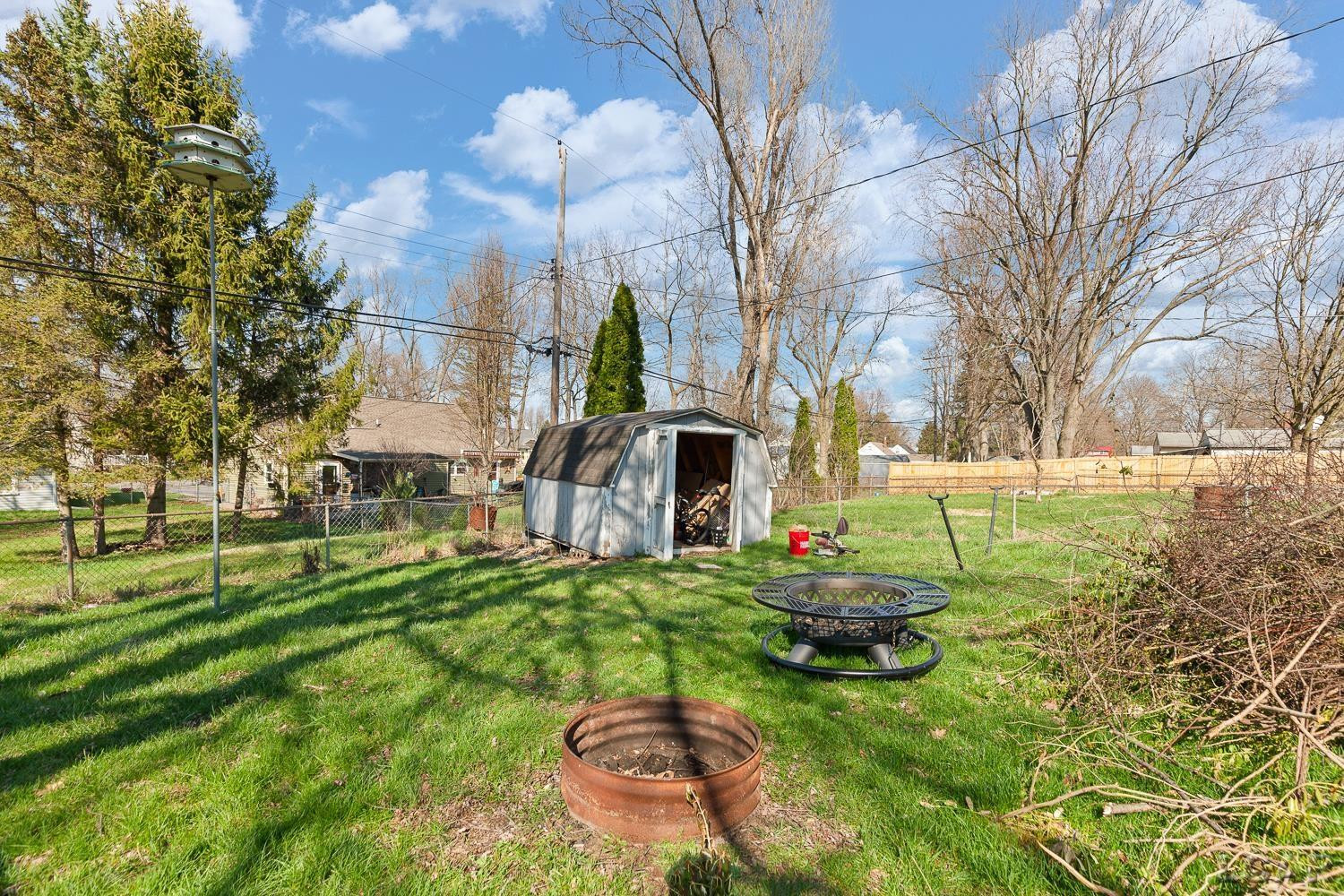 2094 Allan Street, Adrian, MI 49221 — Photo 32