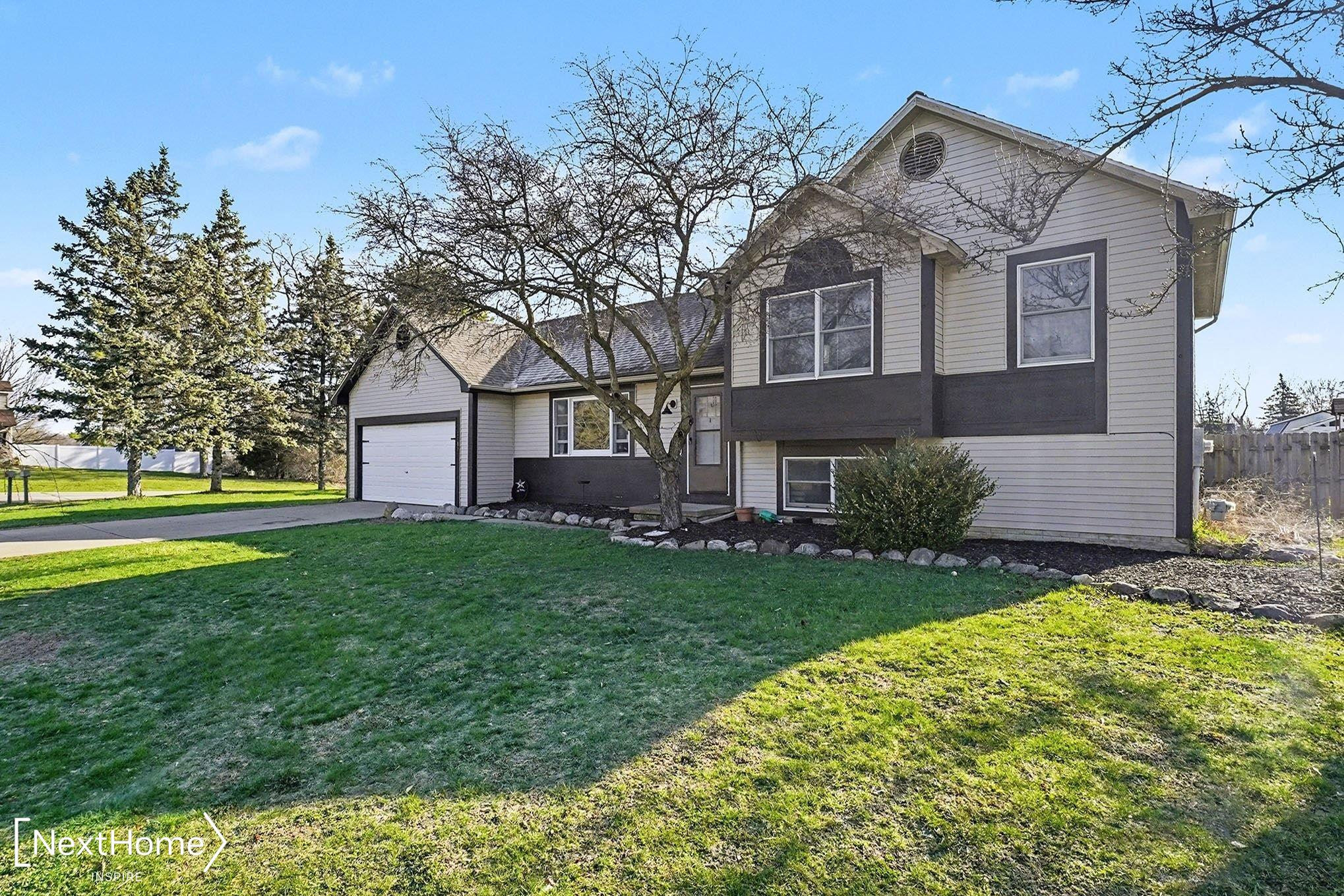 8011 Rose Lane, MI — Photo 3