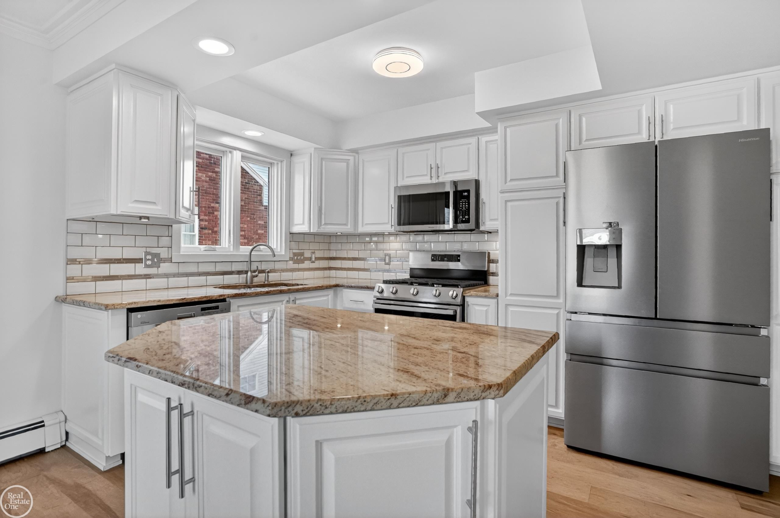 22422 Lakeland Street, Saint Clair Shores, MI 48081 — Photo 11