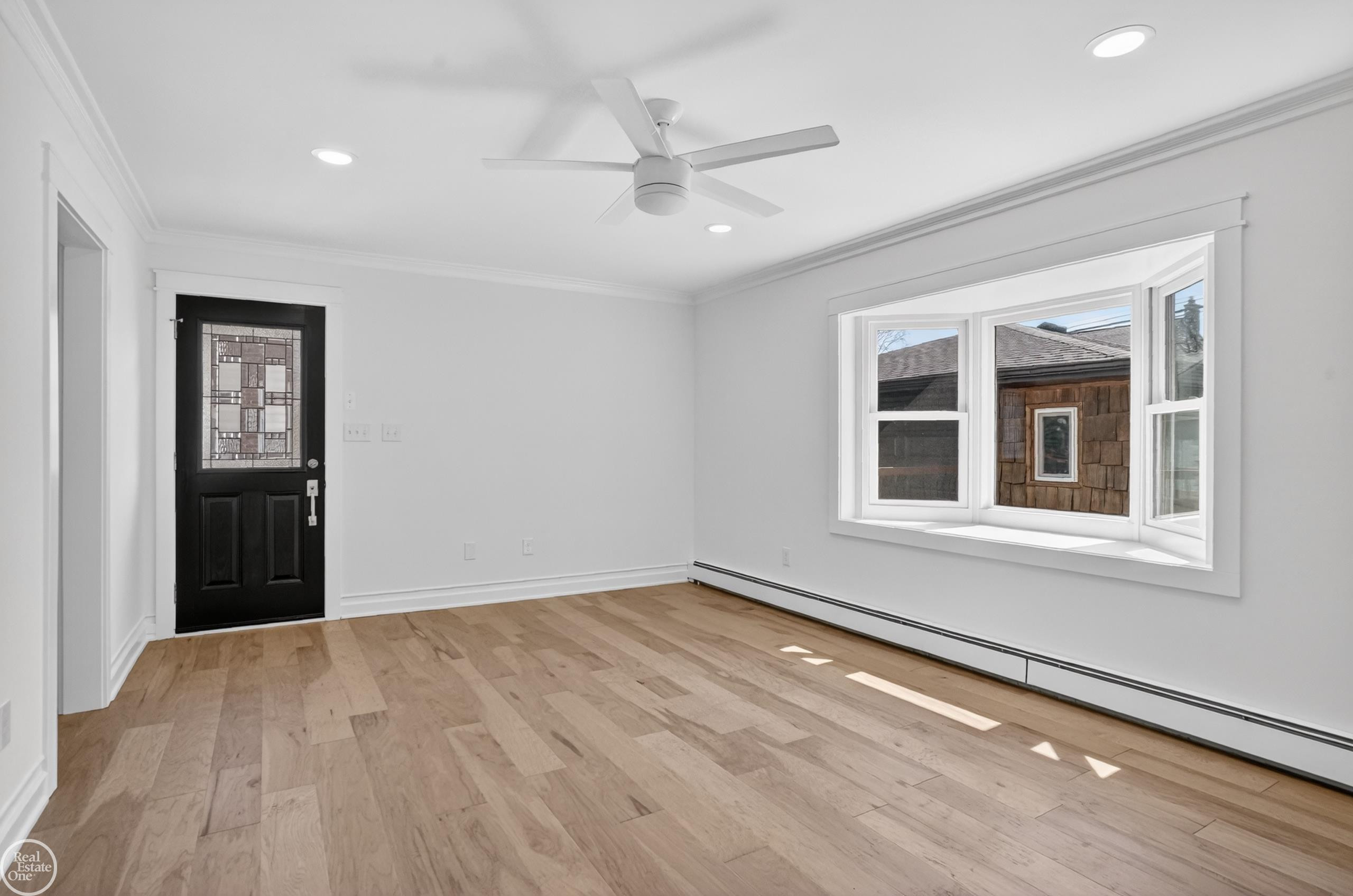 22422 Lakeland Street, Saint Clair Shores, MI 48081 — Photo 16