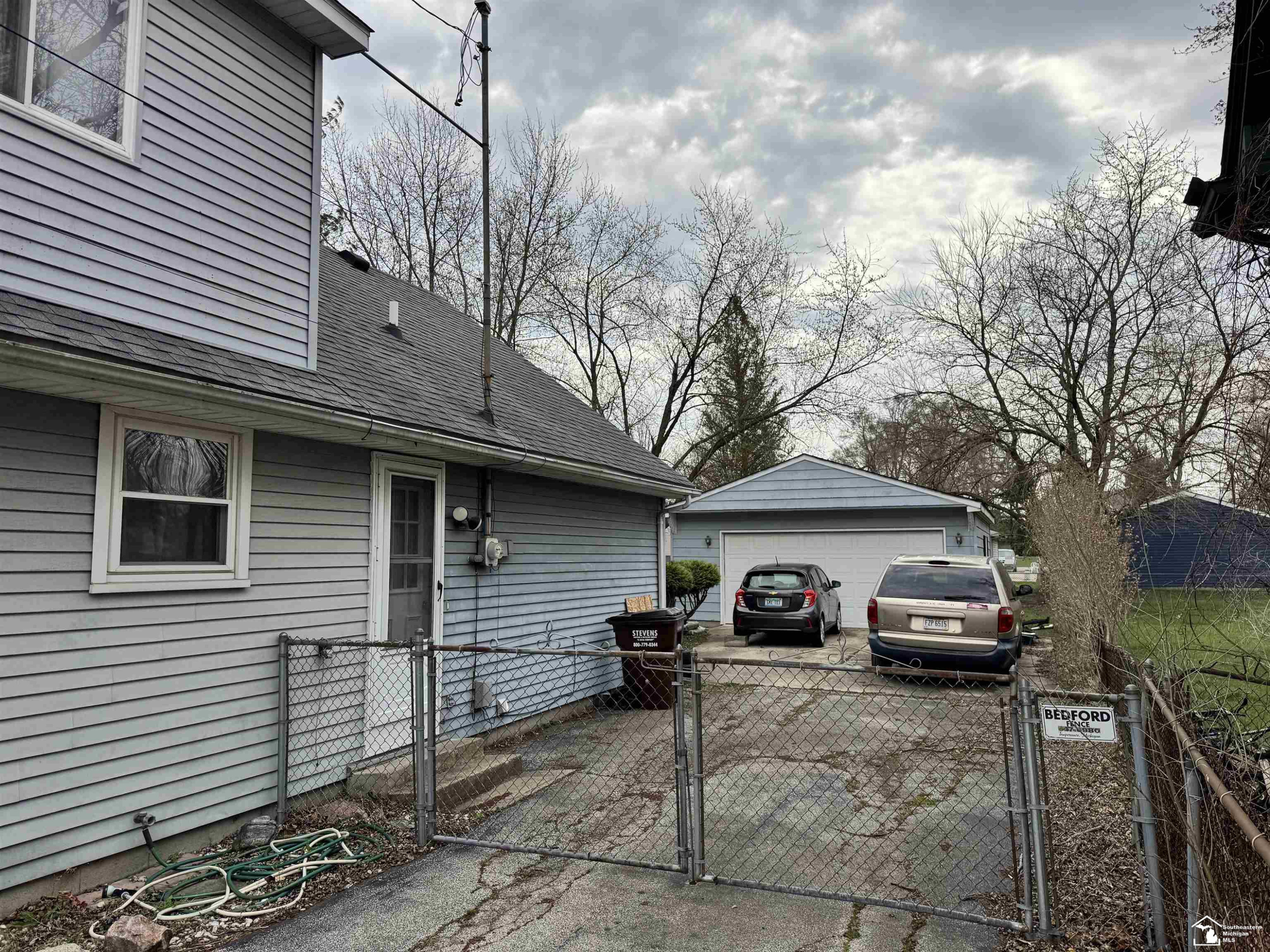 647 Washington Street, Temperance, MI 48182 — Photo 3
