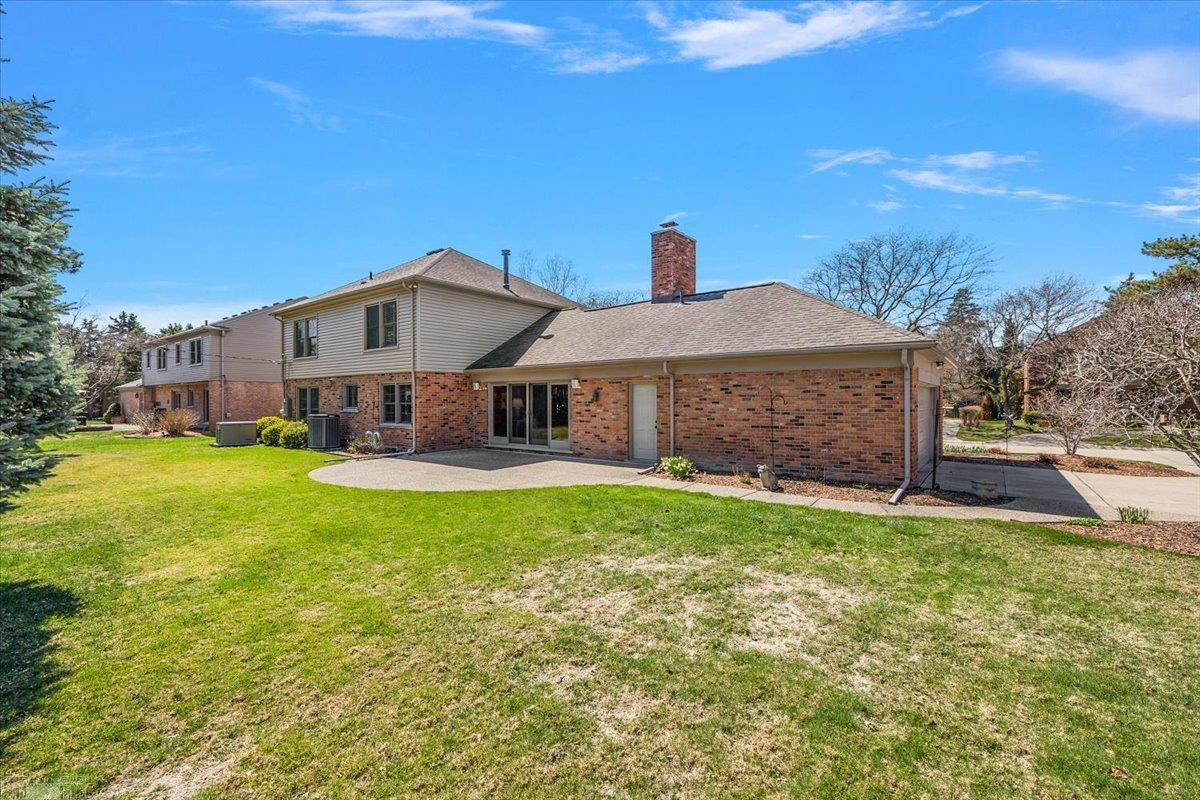 4 Elmsleigh Lane, Grosse Pointe, MI 48230 — Photo 49