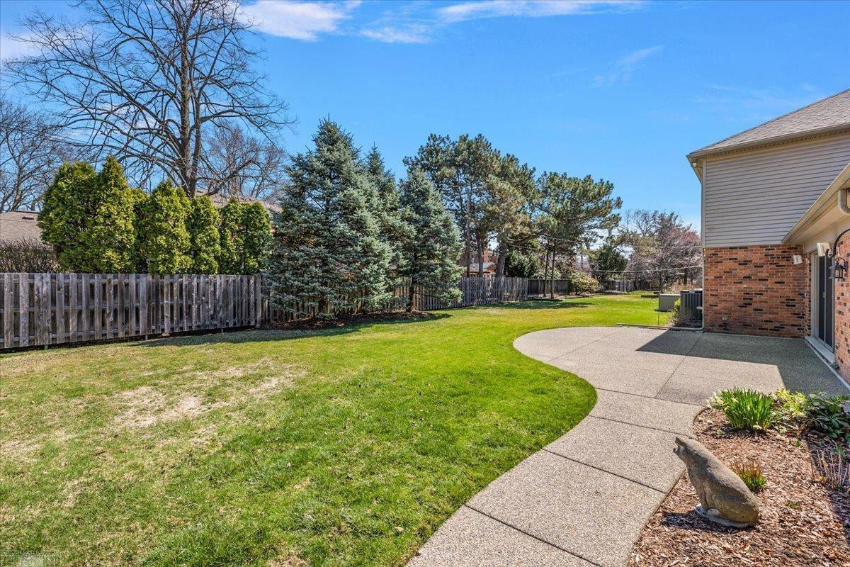 4 Elmsleigh Lane, Grosse Pointe, MI 48230 — Photo 50