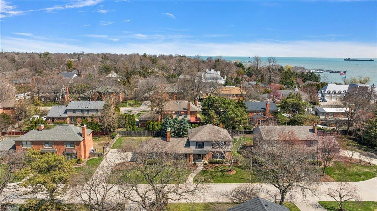 4 Elmsleigh Lane, Grosse Pointe, MI 48230 — Photo 53