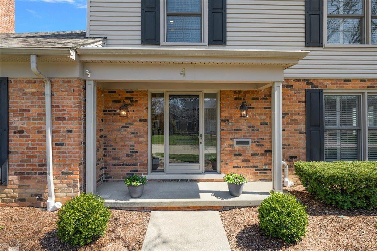4 Elmsleigh Lane, Grosse Pointe, MI 48230 — Photo 6