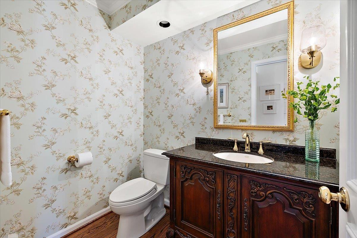 4 Elmsleigh Lane, Grosse Pointe, MI 48230 — Photo 26
