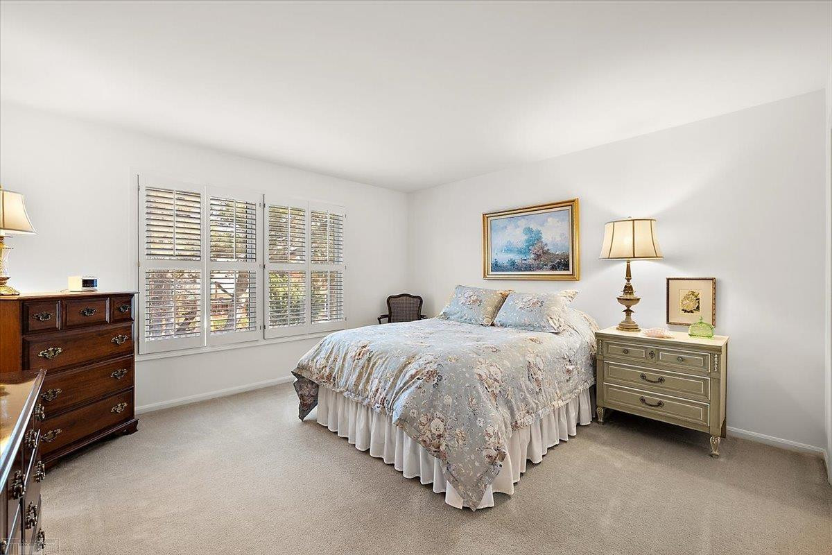 4 Elmsleigh Lane, Grosse Pointe, MI 48230 — Photo 29
