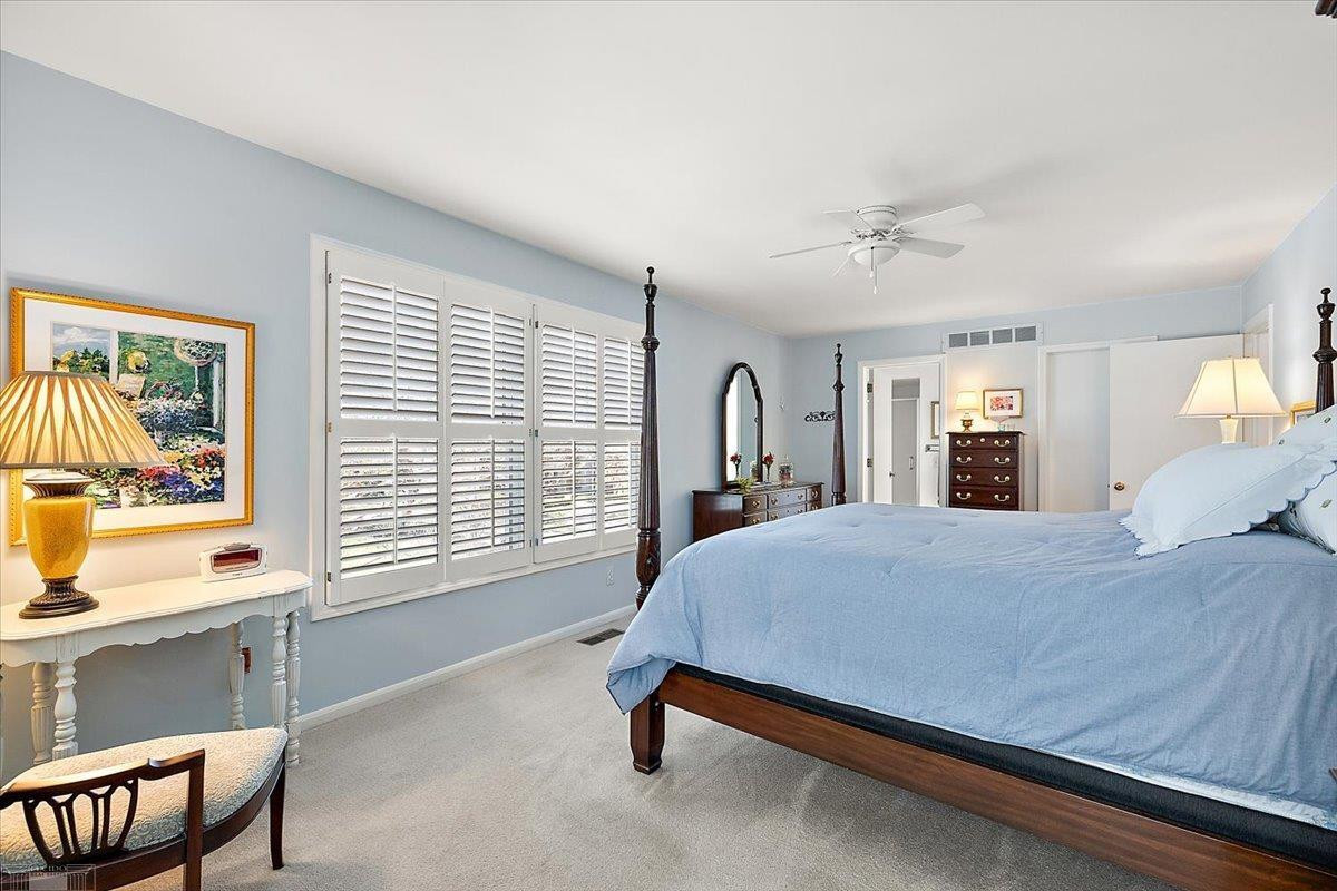 4 Elmsleigh Lane, Grosse Pointe, MI 48230 — Photo 33