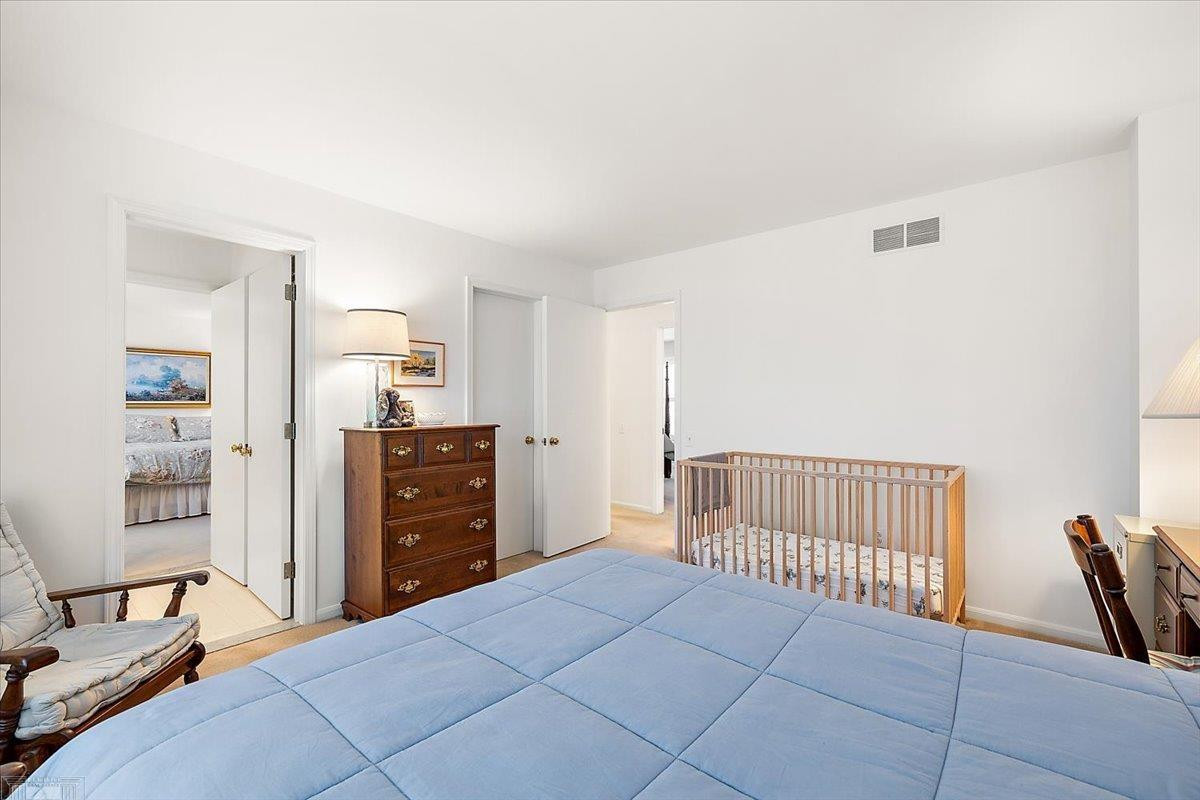 4 Elmsleigh Lane, Grosse Pointe, MI 48230 — Photo 38