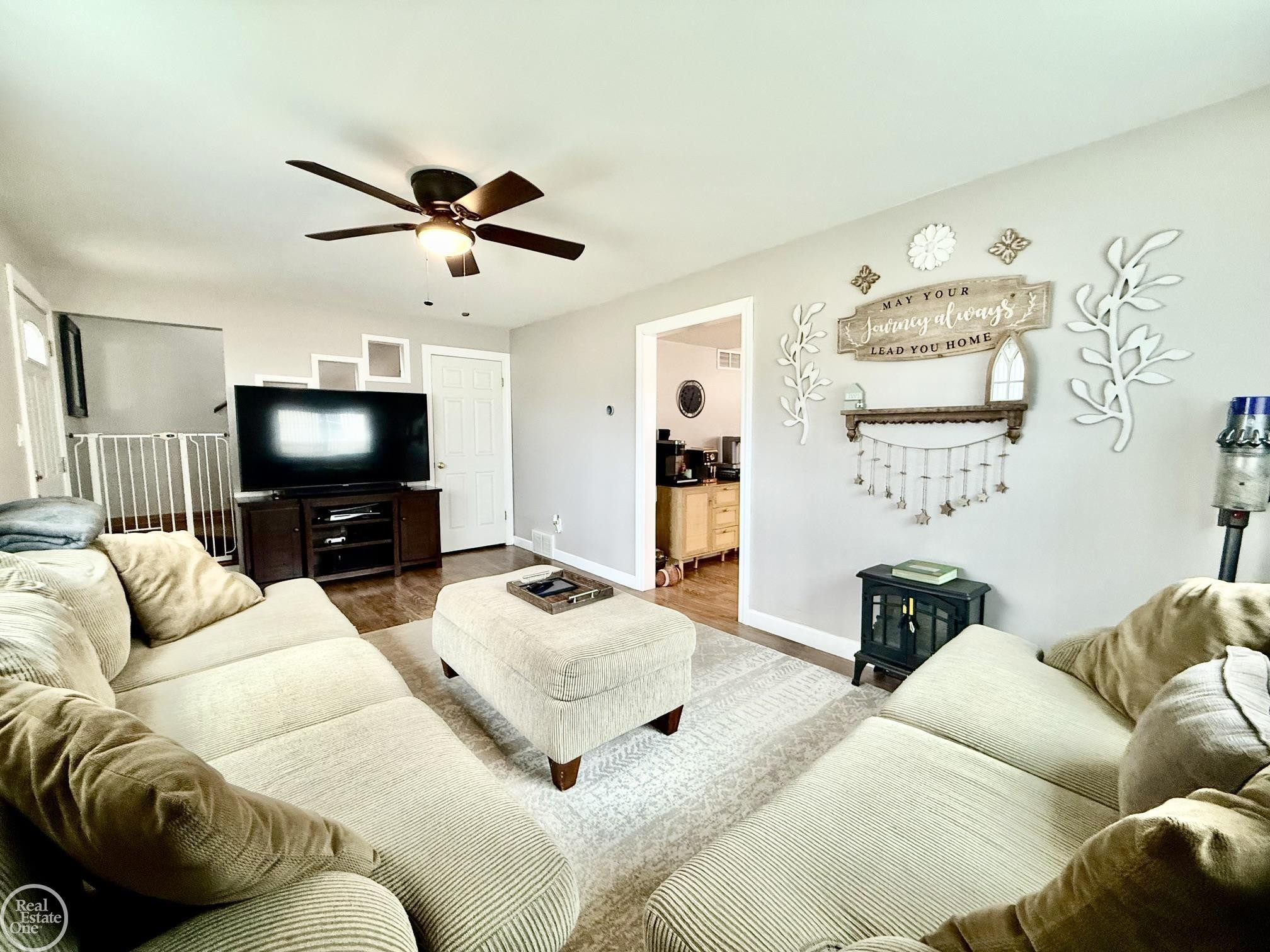 39291 Shoreline Drive, MI — Photo 14