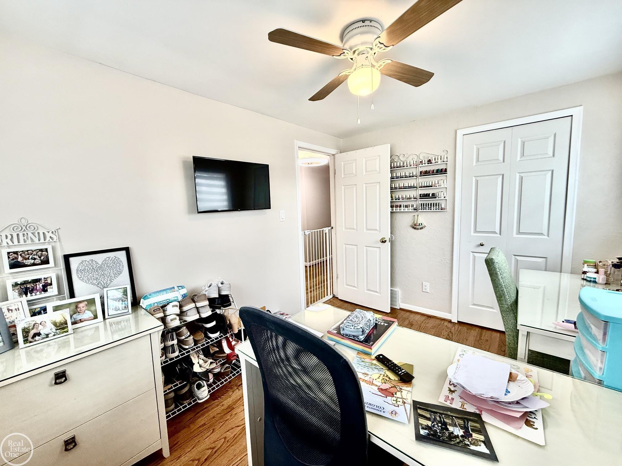 39291 Shoreline Drive, MI — Photo 38
