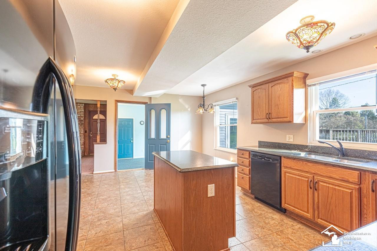 6442 Centennial Drive, Temperance, MI 48182 — Photo 14
