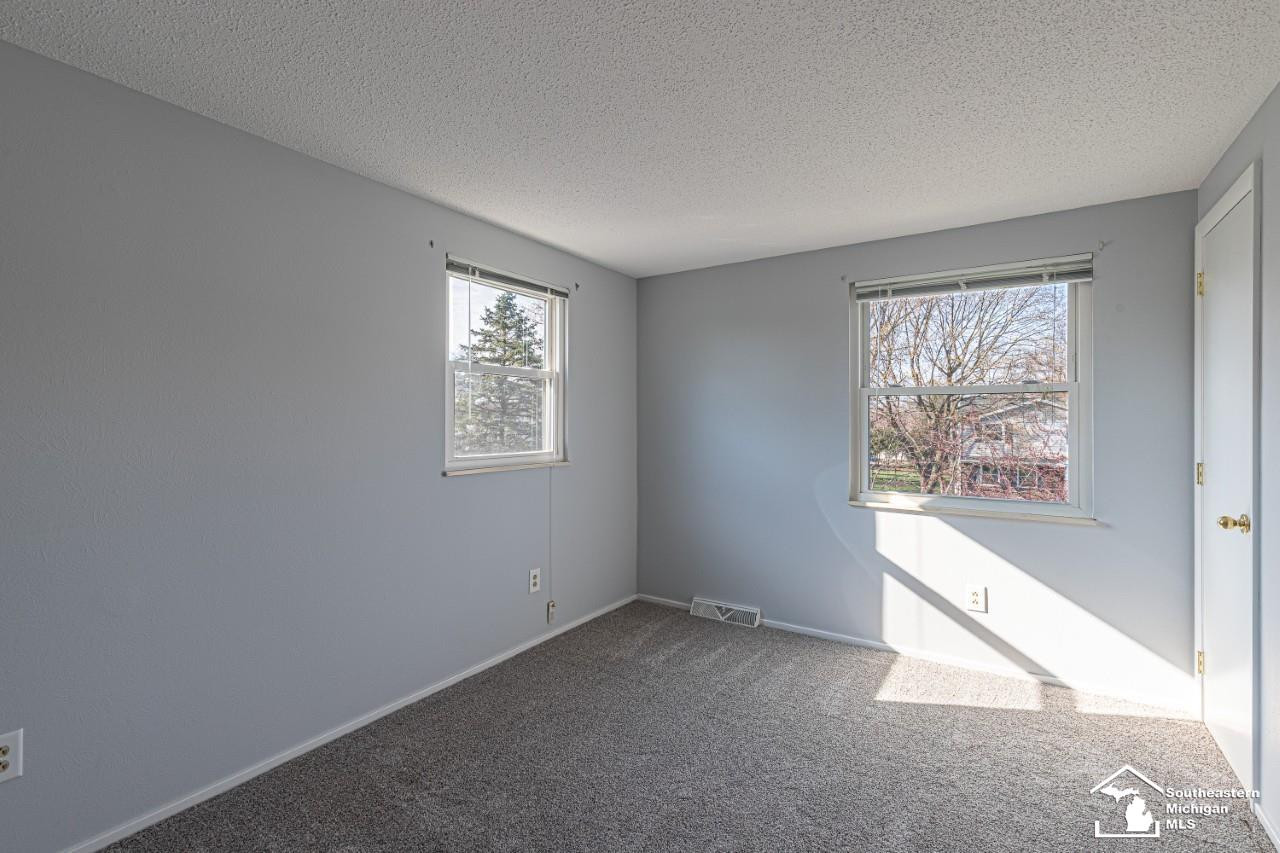 6442 Centennial Drive, Temperance, MI 48182 — Photo 29