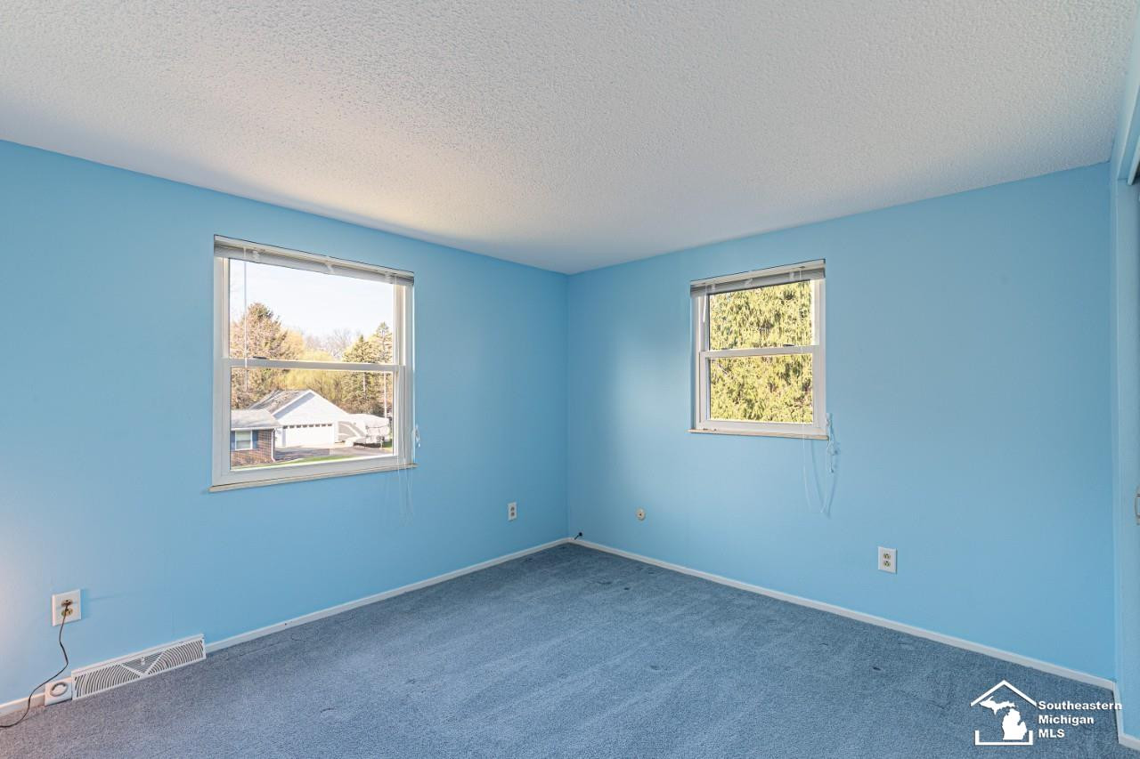 6442 Centennial Drive, Temperance, MI 48182 — Photo 37