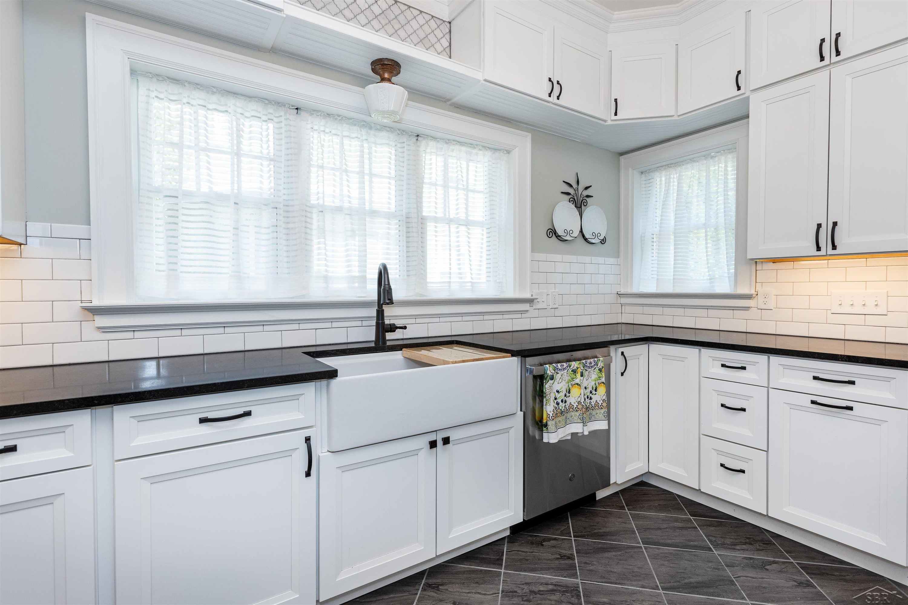 820 N Johnson, Bay City, MI 48708 — Photo 11