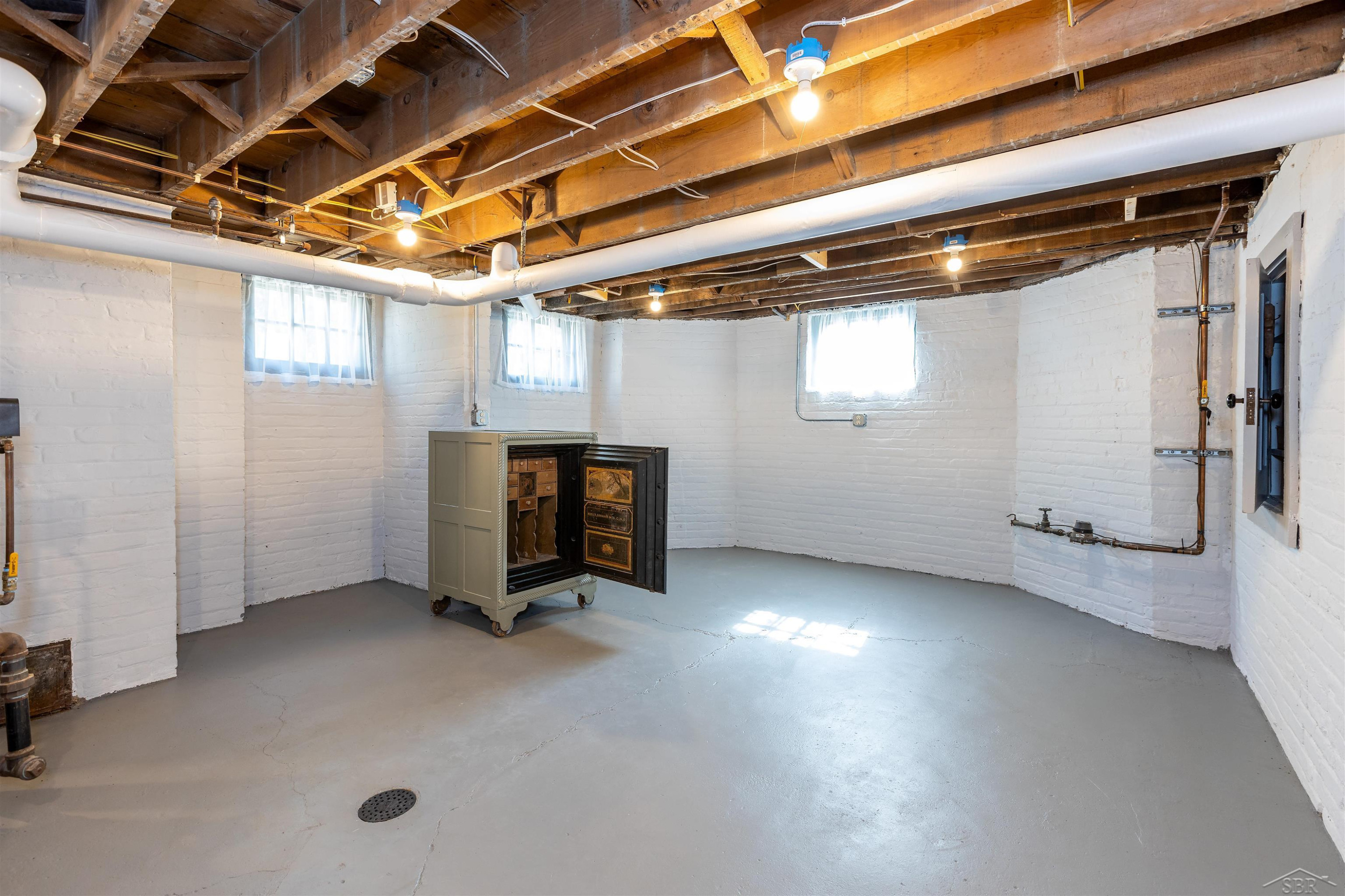 820 N Johnson, Bay City, MI 48708 — Photo 54
