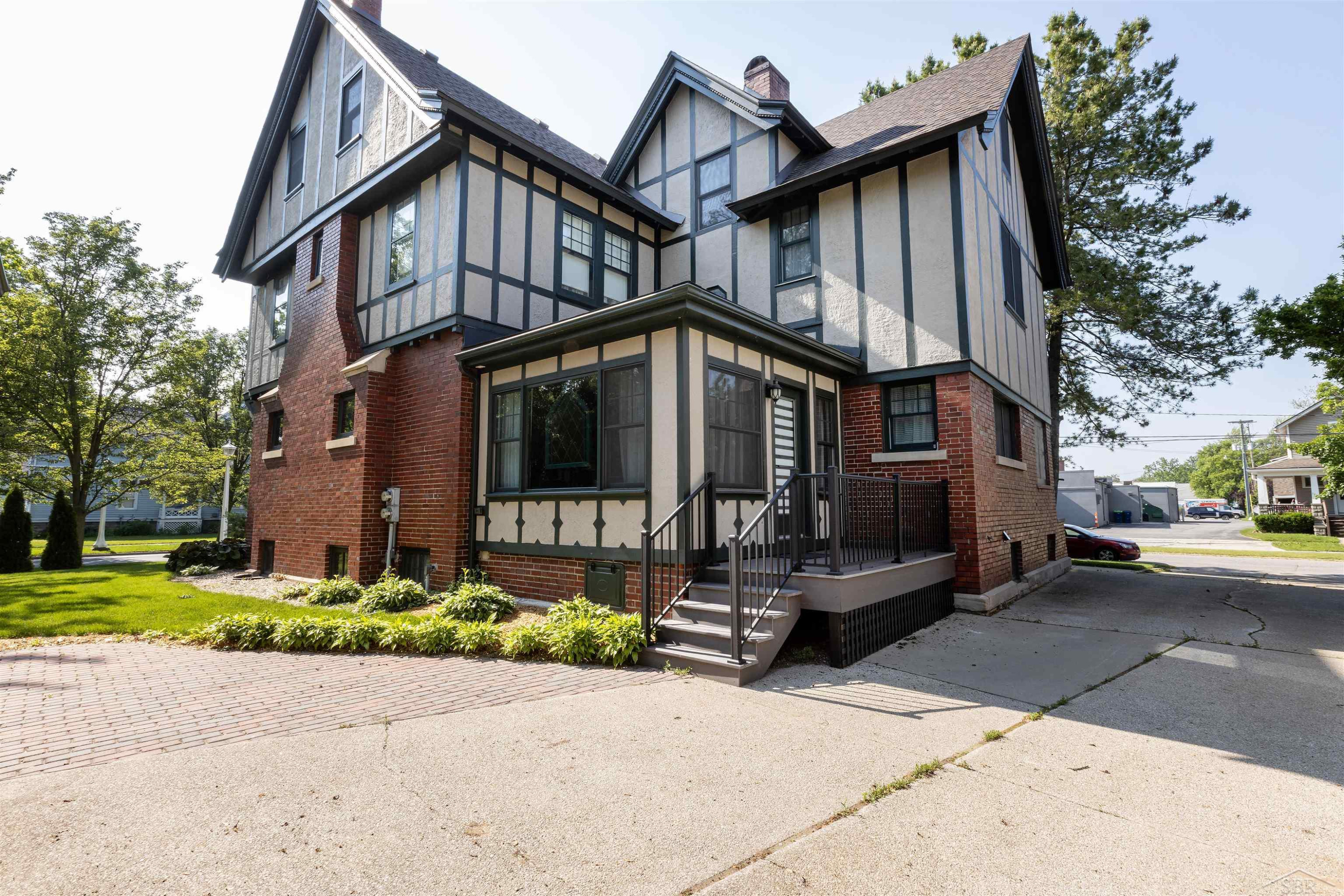 820 N Johnson, Bay City, MI 48708 — Photo 65