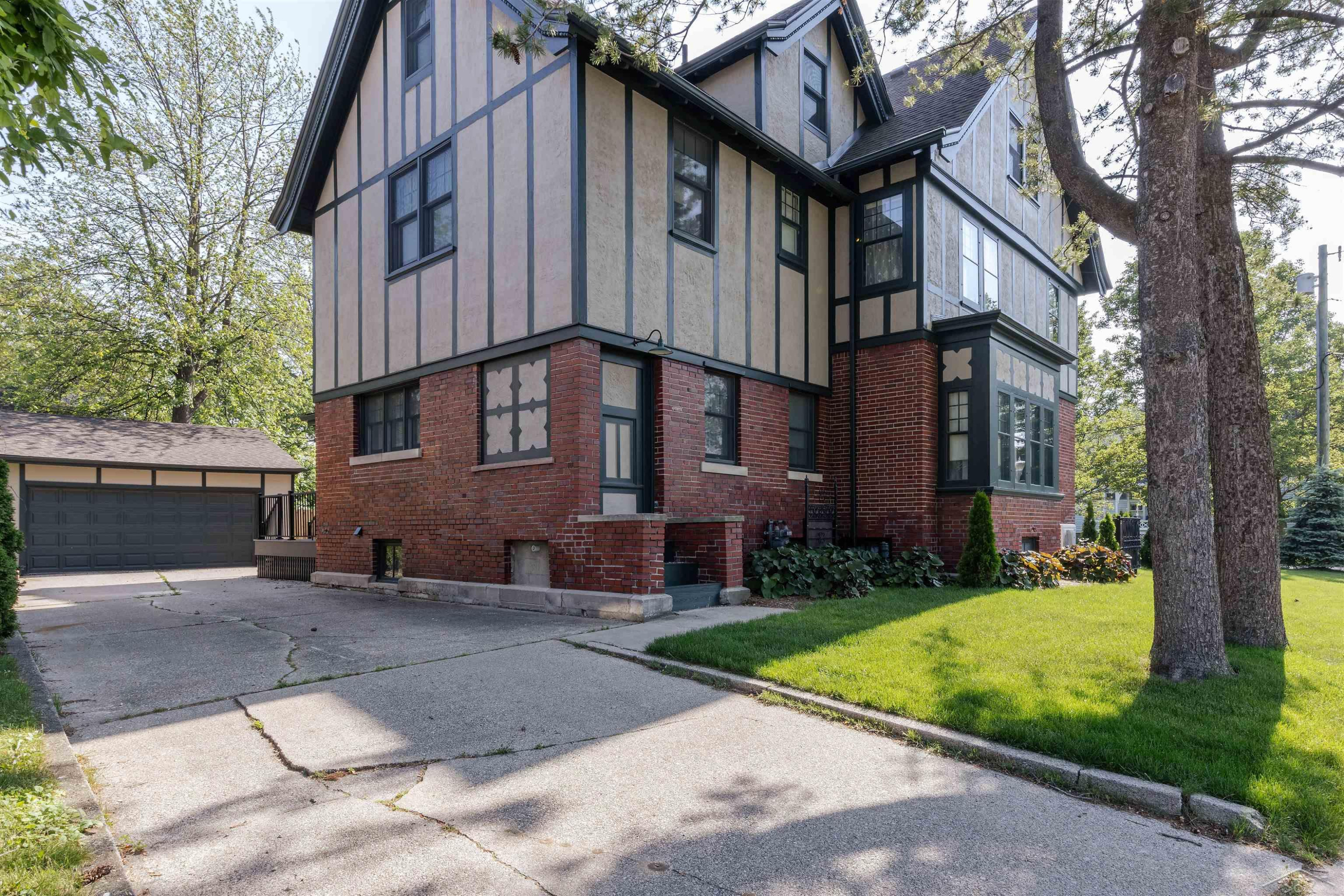 820 N Johnson, Bay City, MI 48708 — Photo 72