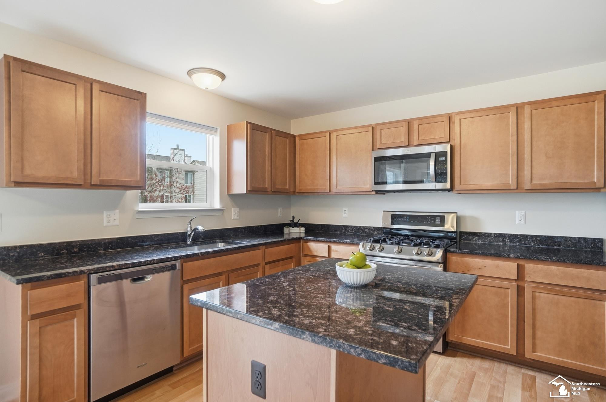 9065 Rock Harbor Drive, Newport, MI 48166 — Photo 18