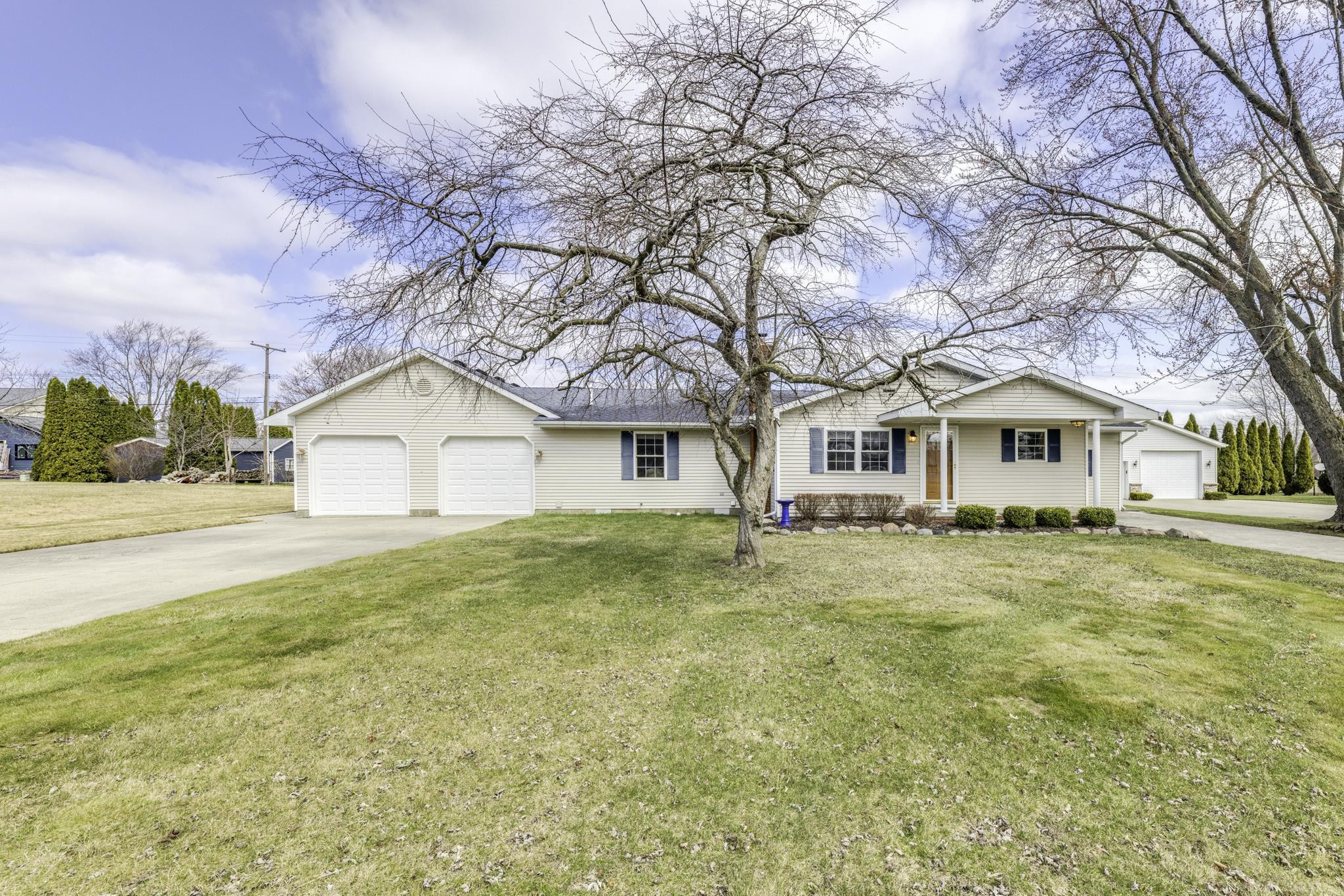 7355 Cardinal Road, Lexington, MI 48450 — front exterior
