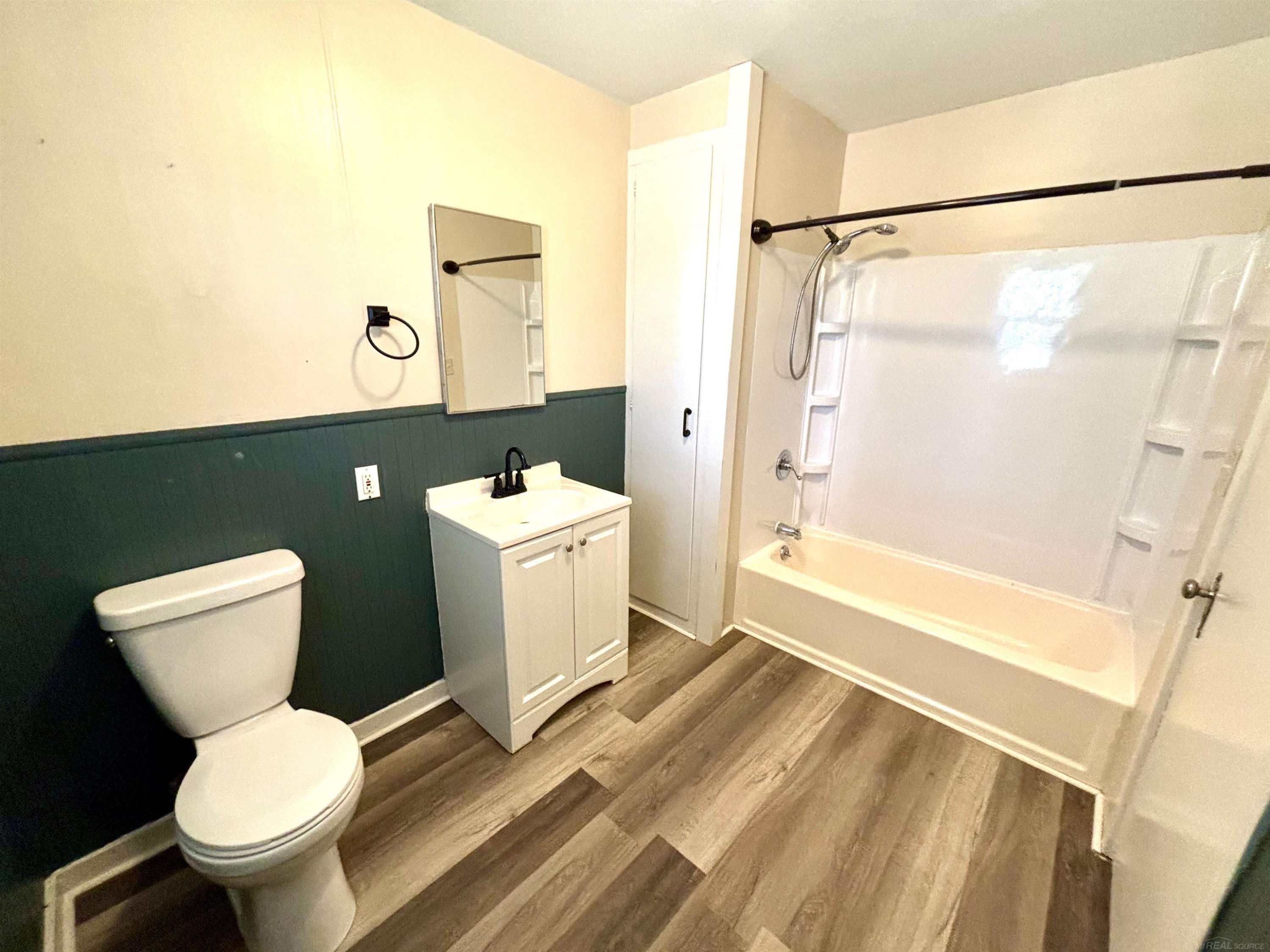 919 Nightingale Street, Ironwood, MI 49938 — Photo 9